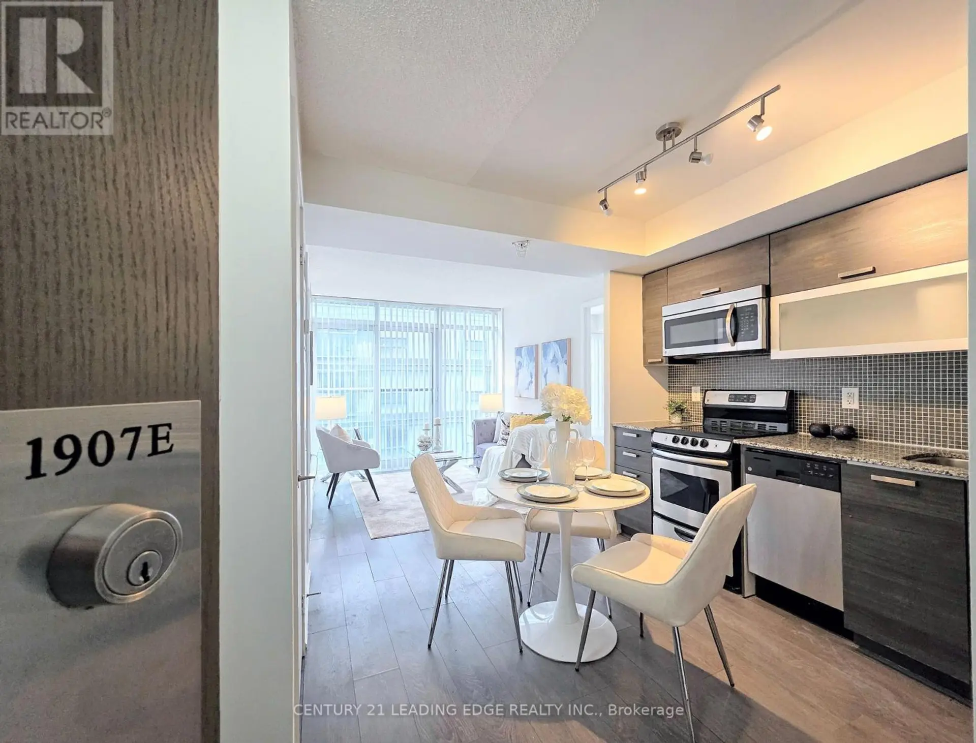 #1907E 36 LISGAR STREET - Image 1