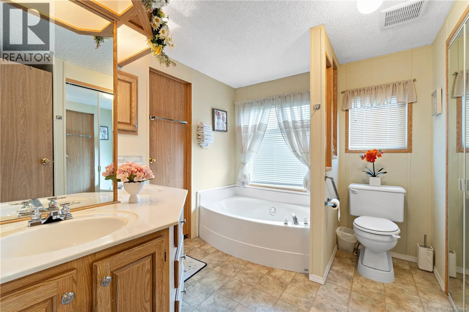 Property at 3812 KING ARTHUR DR, Nanaimo, BC