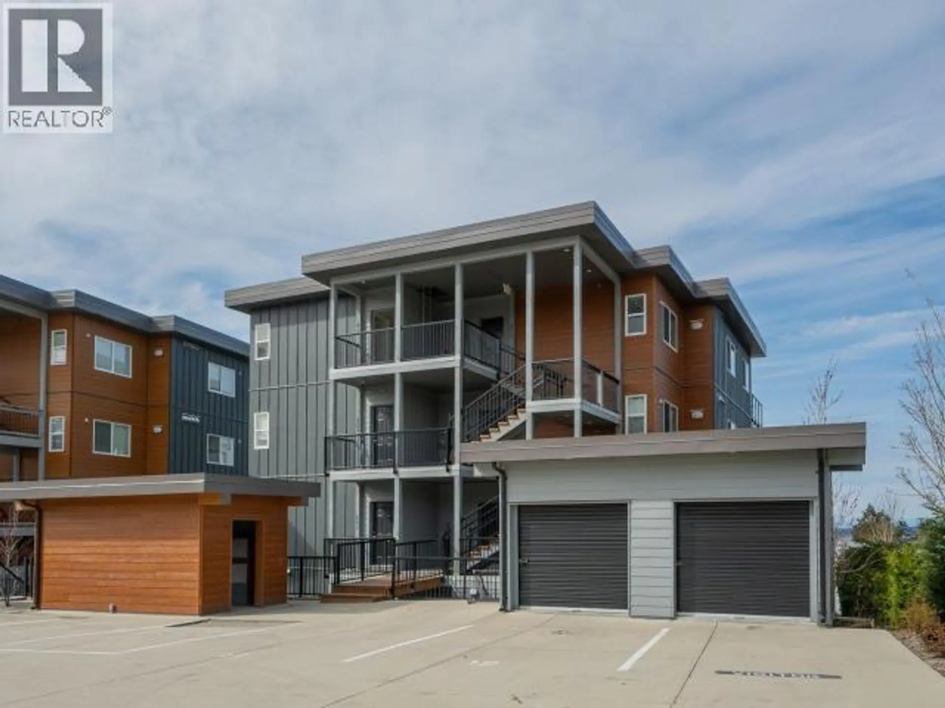 Property at #403 7175 DUNCAN STREET, Powell River, BC