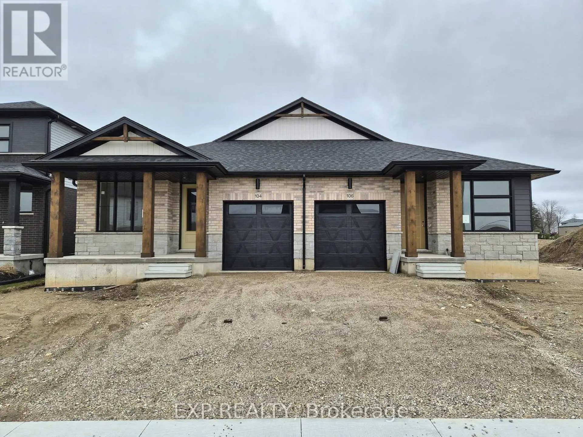104 THACKERAY WAY - Image 1