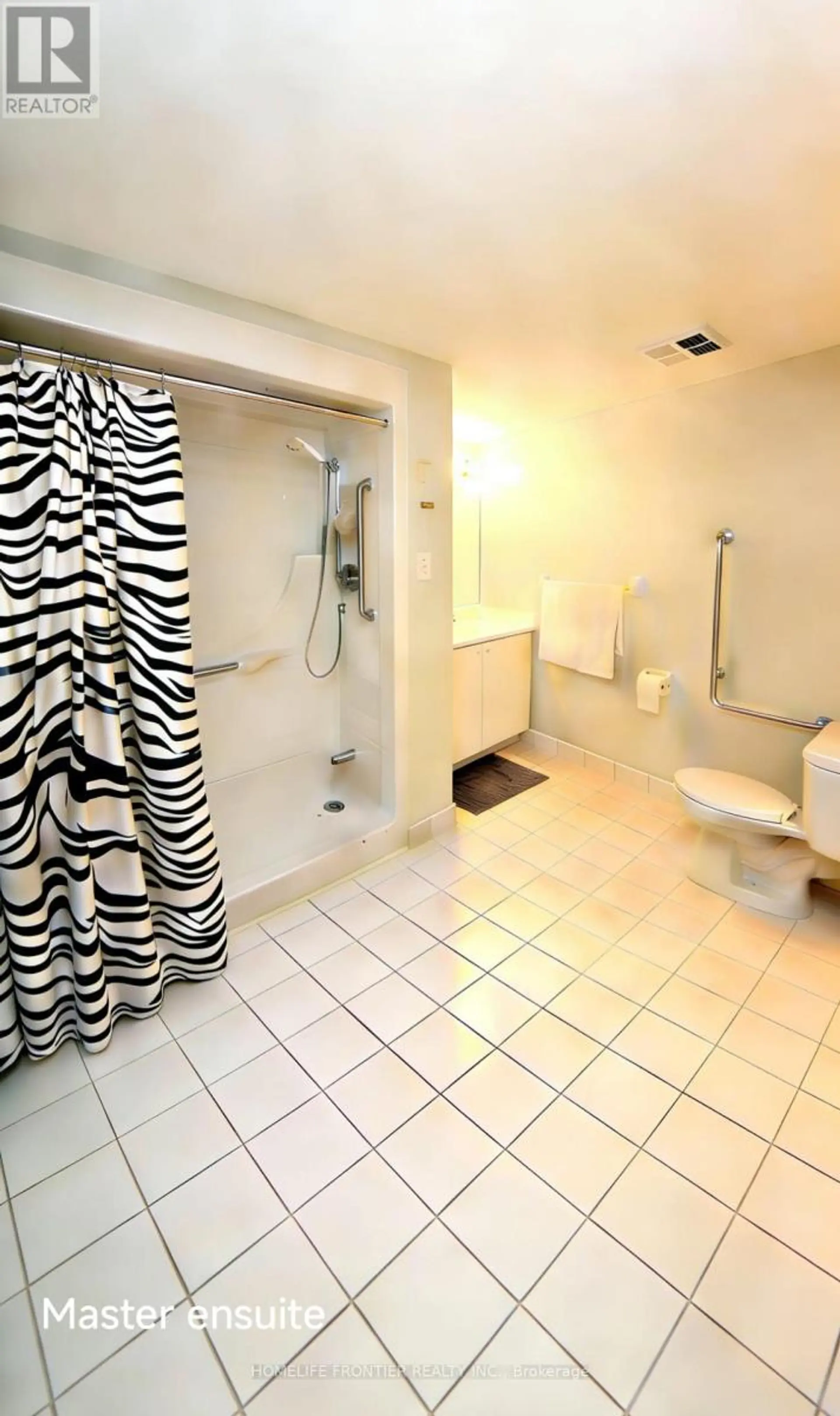 #611 3088 KENNEDY ROAD - Image 3