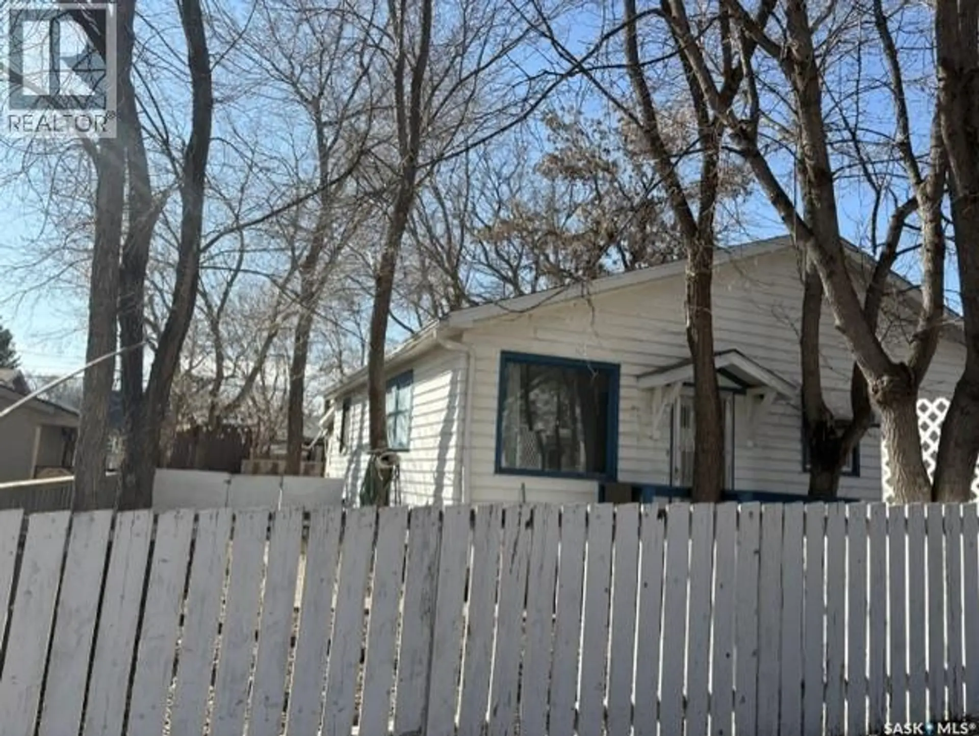 1088 Wolfe AVENUE - Image 3