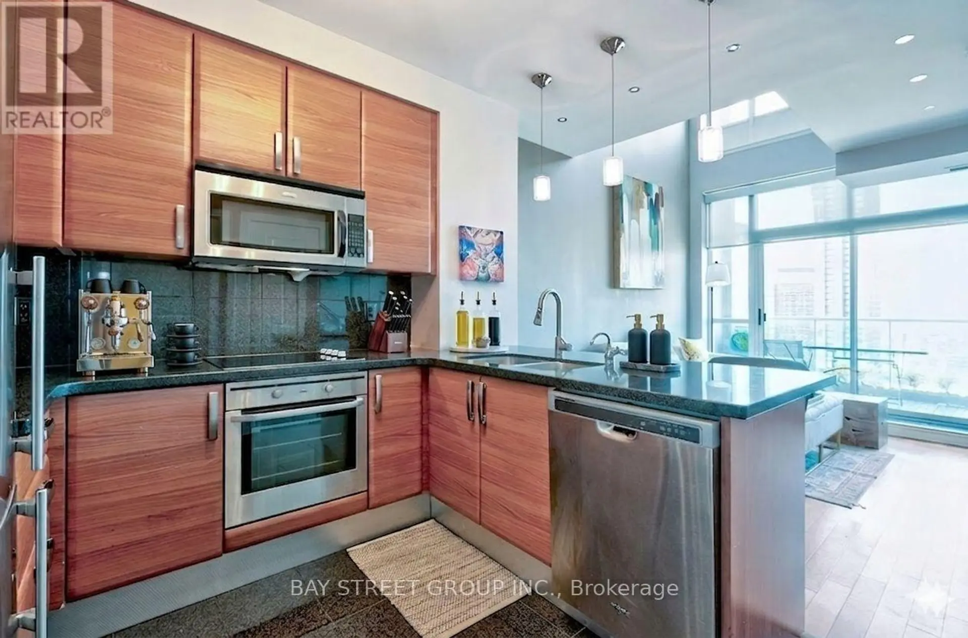 #UPH3 1 AVONDALE AVENUE - Image 7