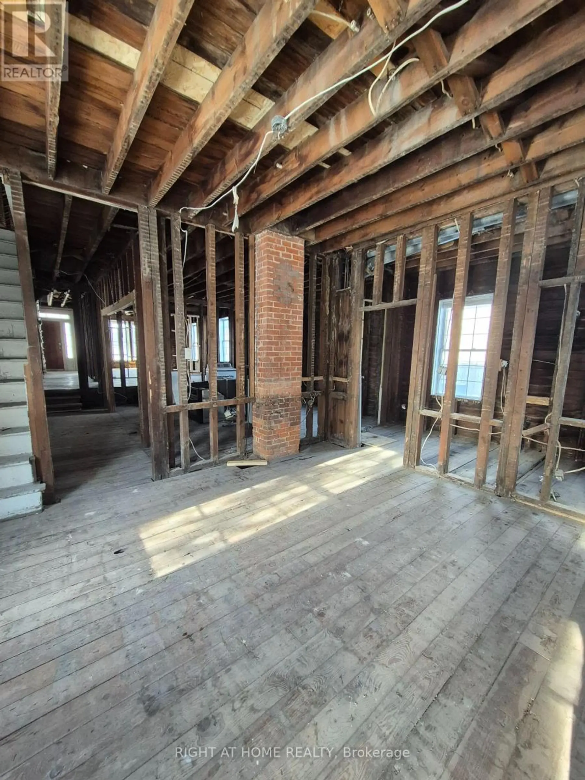 18 MERRITT STREET - Image 3
