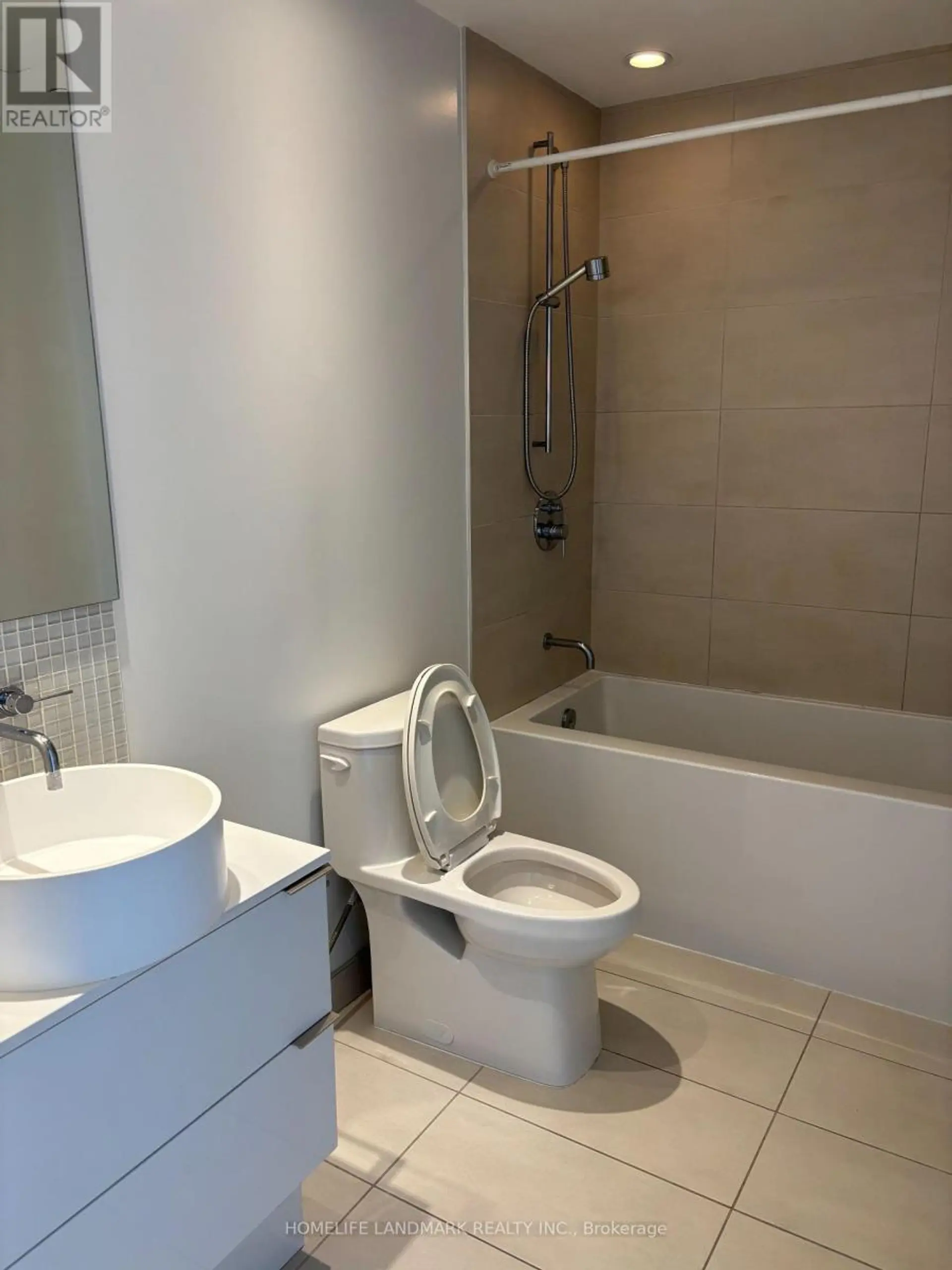 #1209 185 ROEHAMPTON AVENUE - Image 7