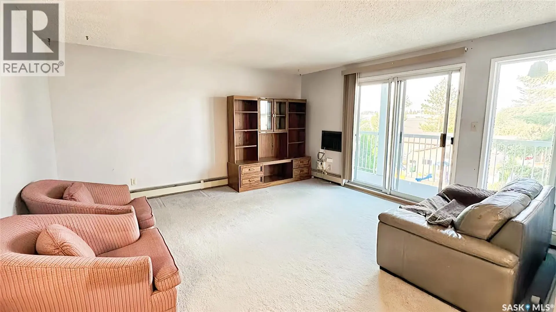 #301 918 ARGYLE AVENUE - Image 6