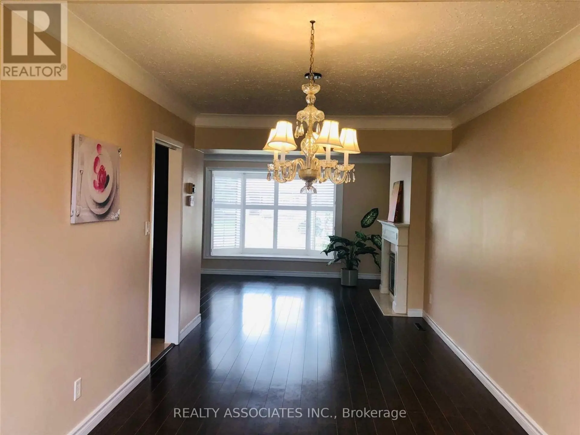 32 ALMOND AVENUE - Image 3