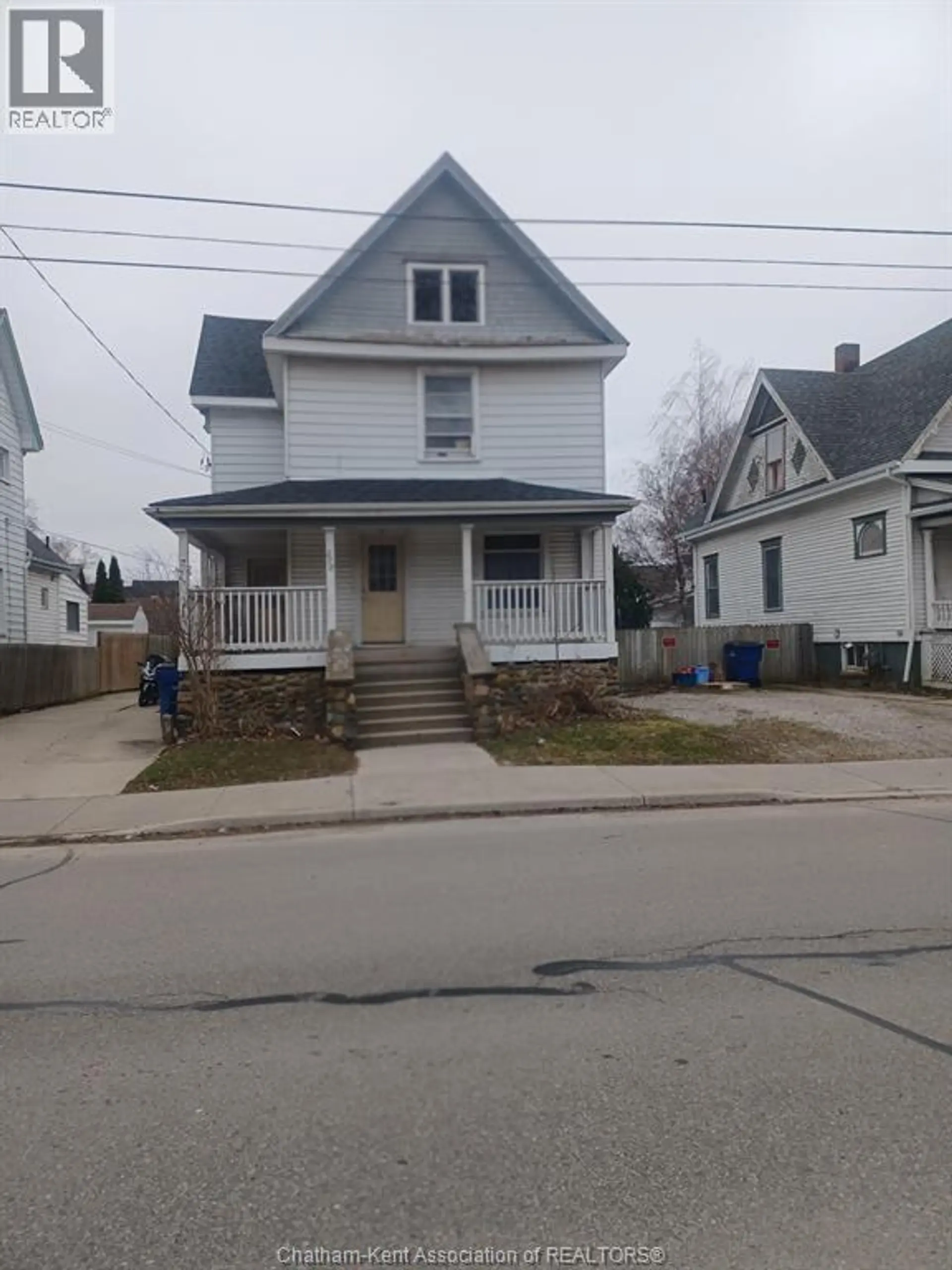 278 Queen STREET South West - Image 2