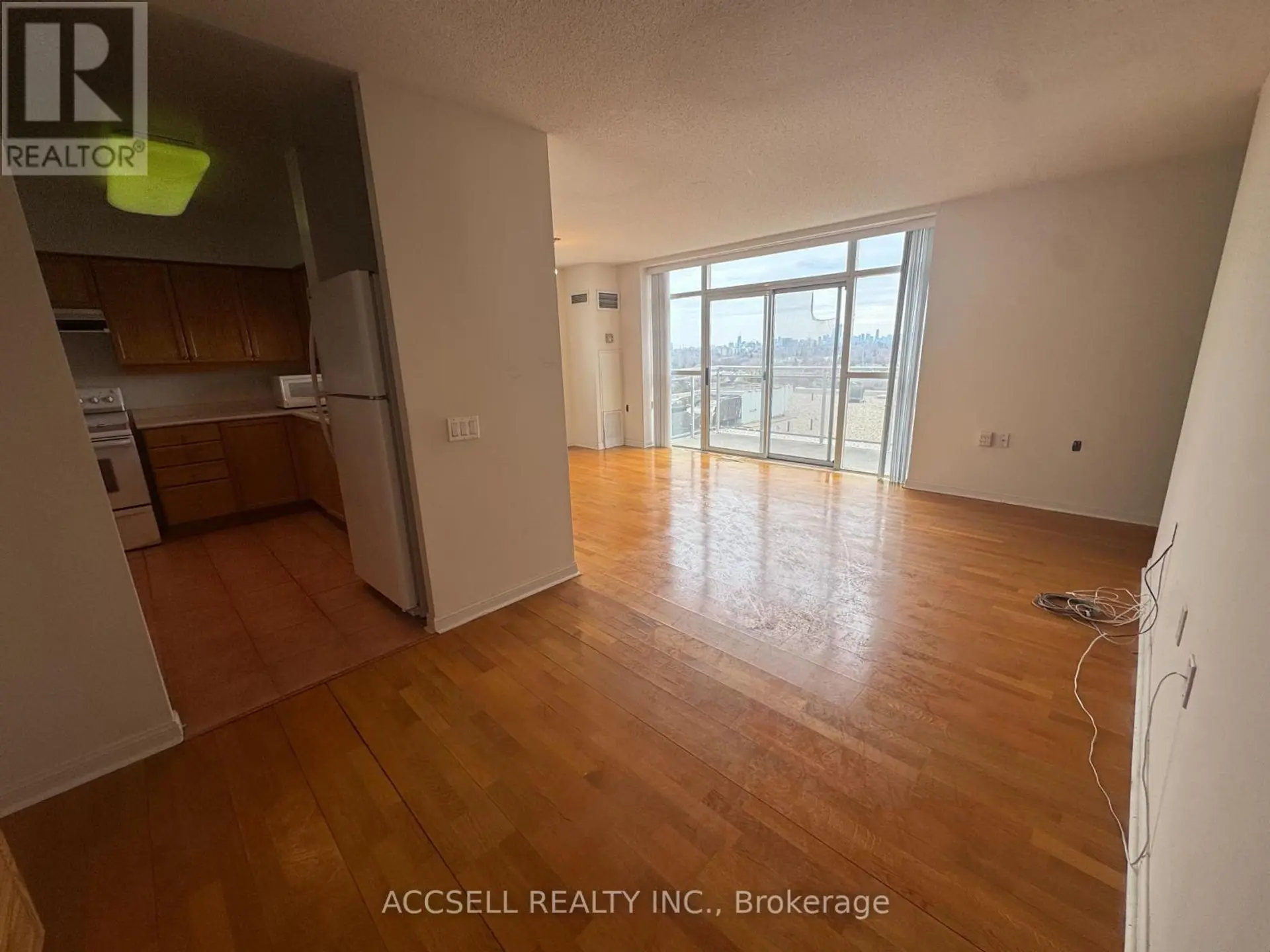 #PH12 650 LAWRENCE AVENUE W - Image 1