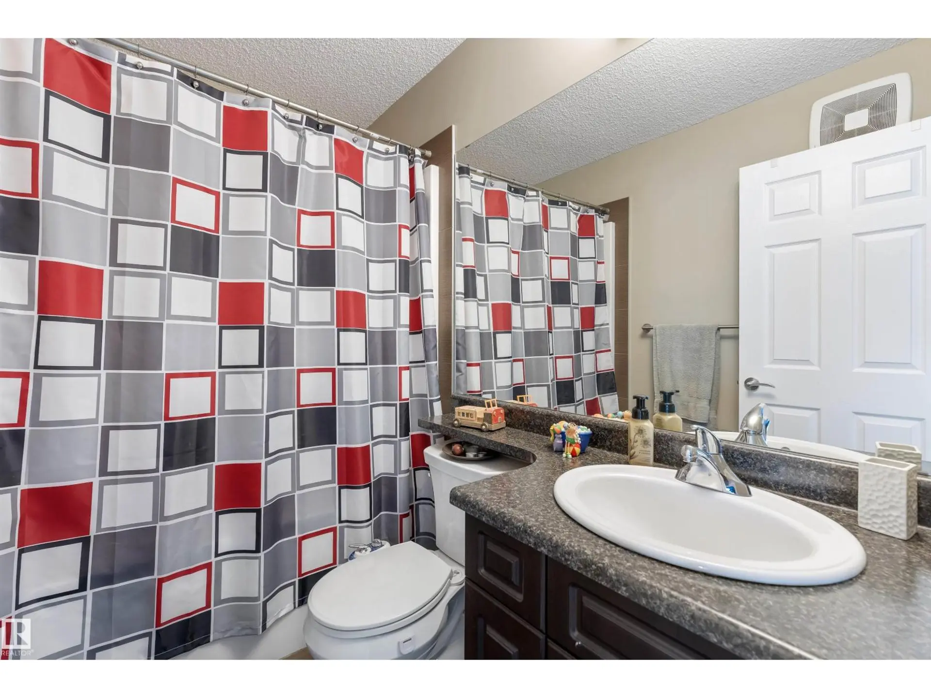 #64 655 TAMARACK RD NW - Image 18