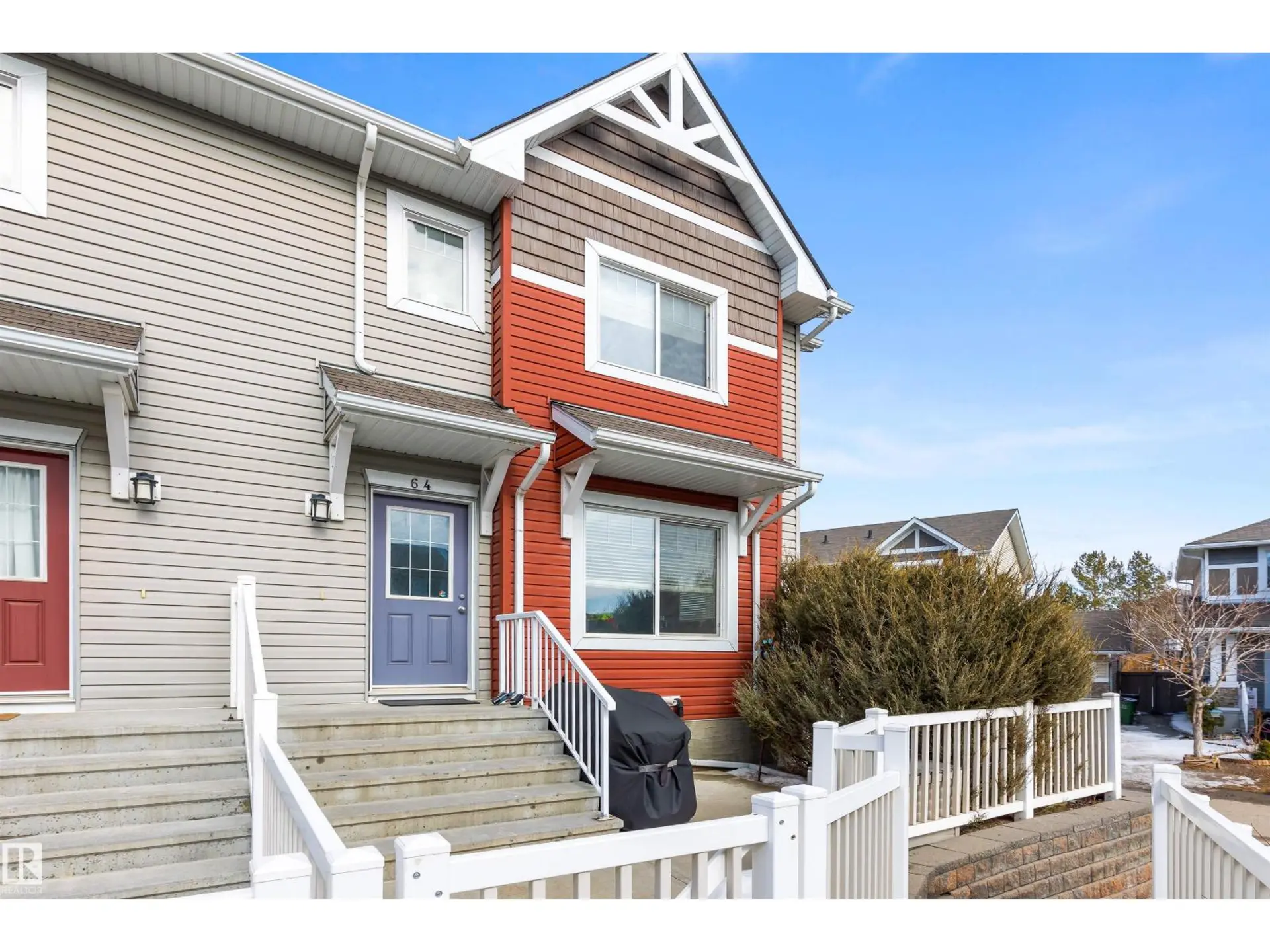 #64 655 TAMARACK RD NW - Image 2