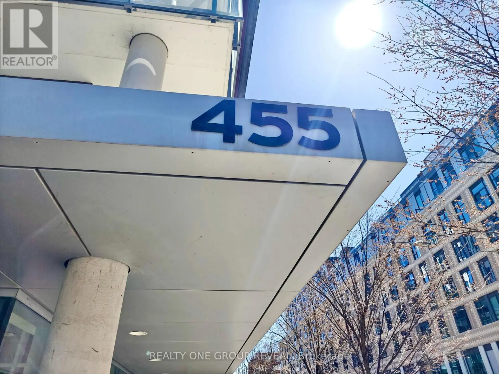 #213S 455 FRONT STREET E - Image 13