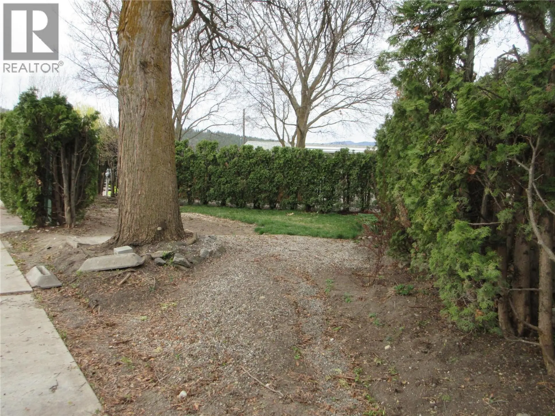 #75 415 Commonwealth Road - Image 3