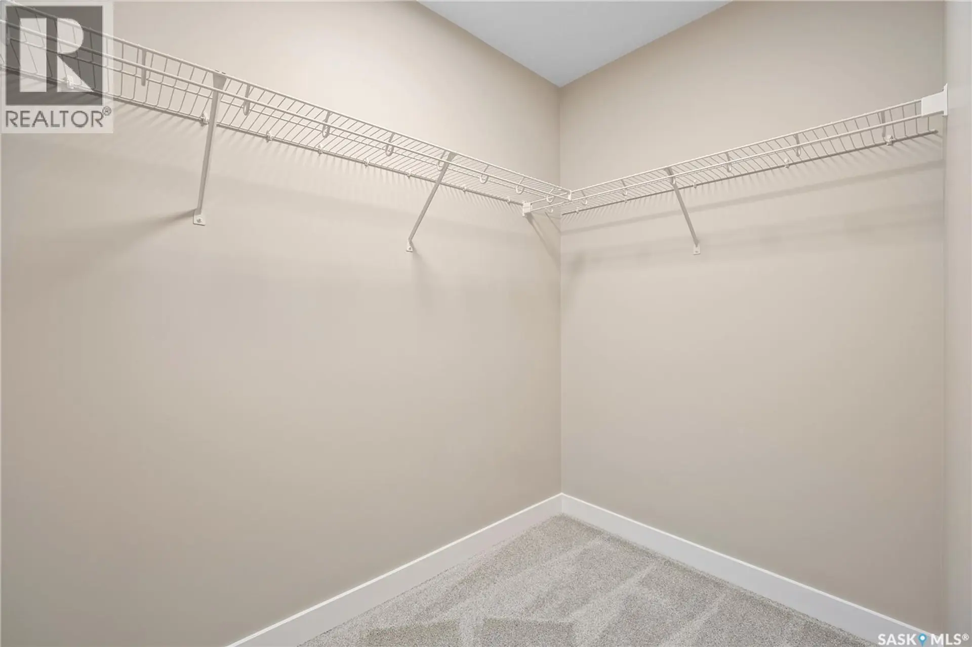 2986 DUMONT WAY - Image 14
