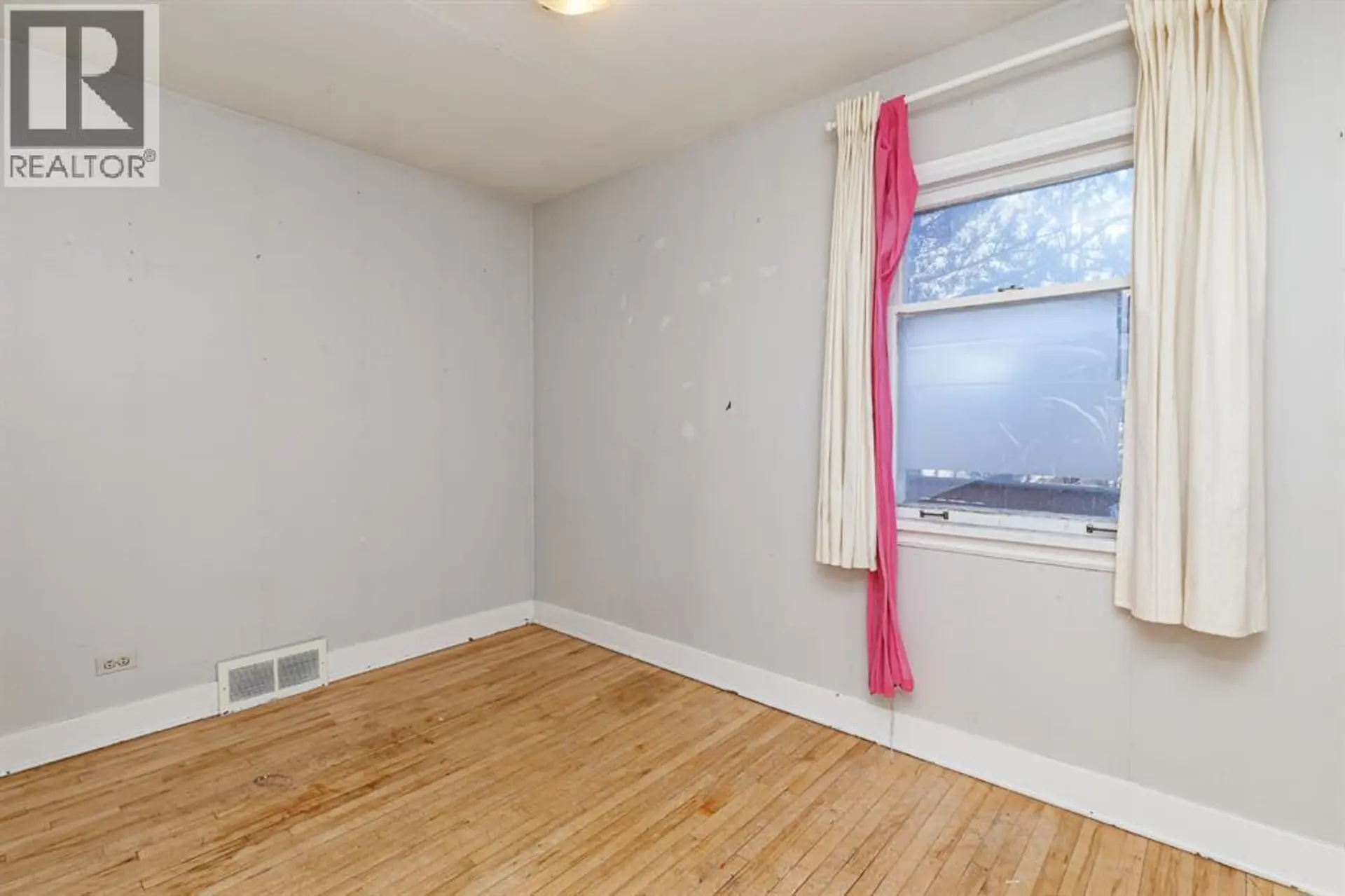 2820 PARKDALE BOULEVARD NW - Image 11