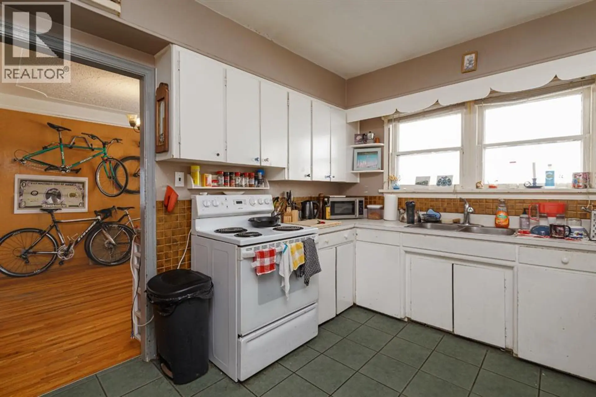 2824 PARKDALE BOULEVARD NW - Image 12