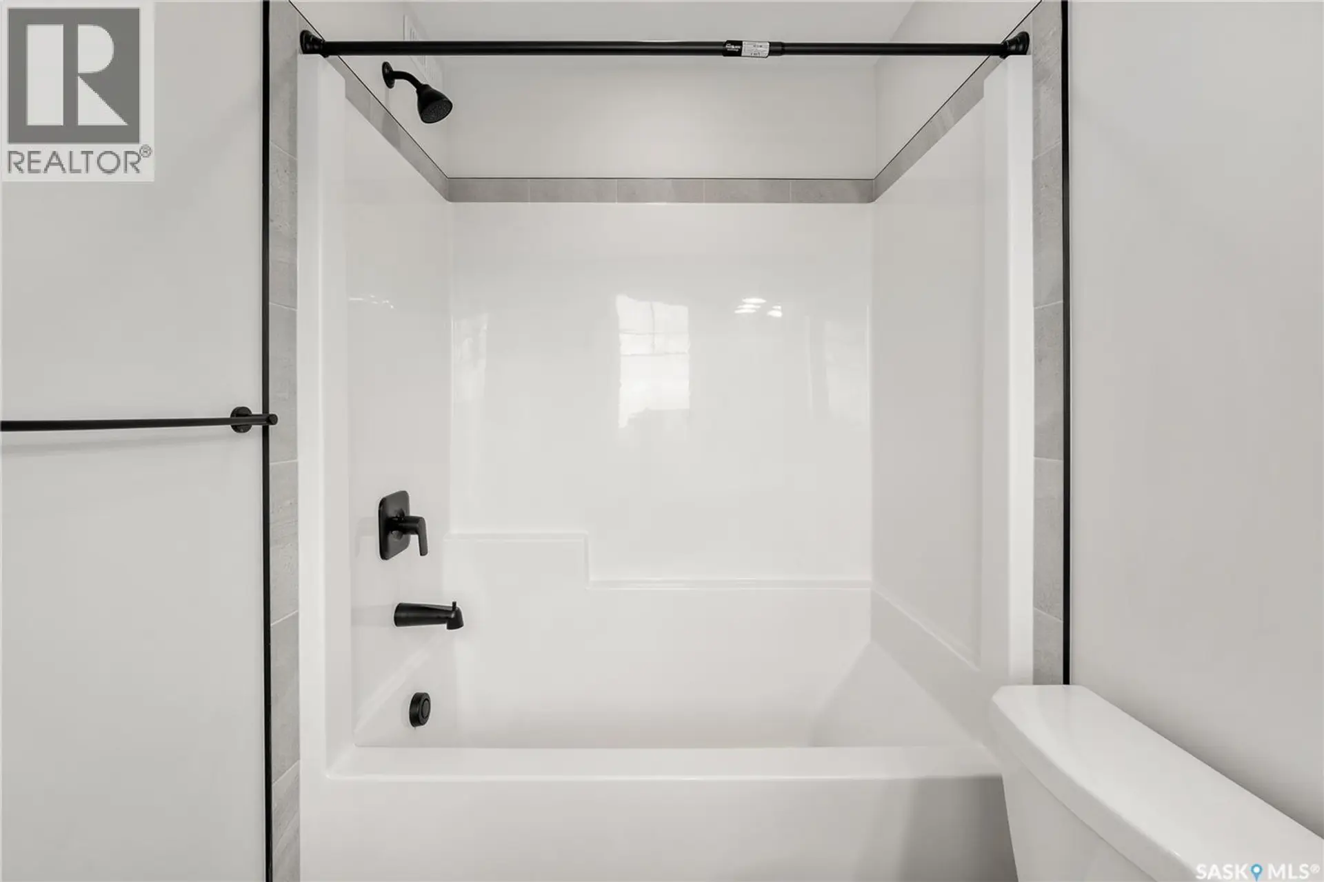 #7716 MAPLEFORD BOULEVARD - Image 15