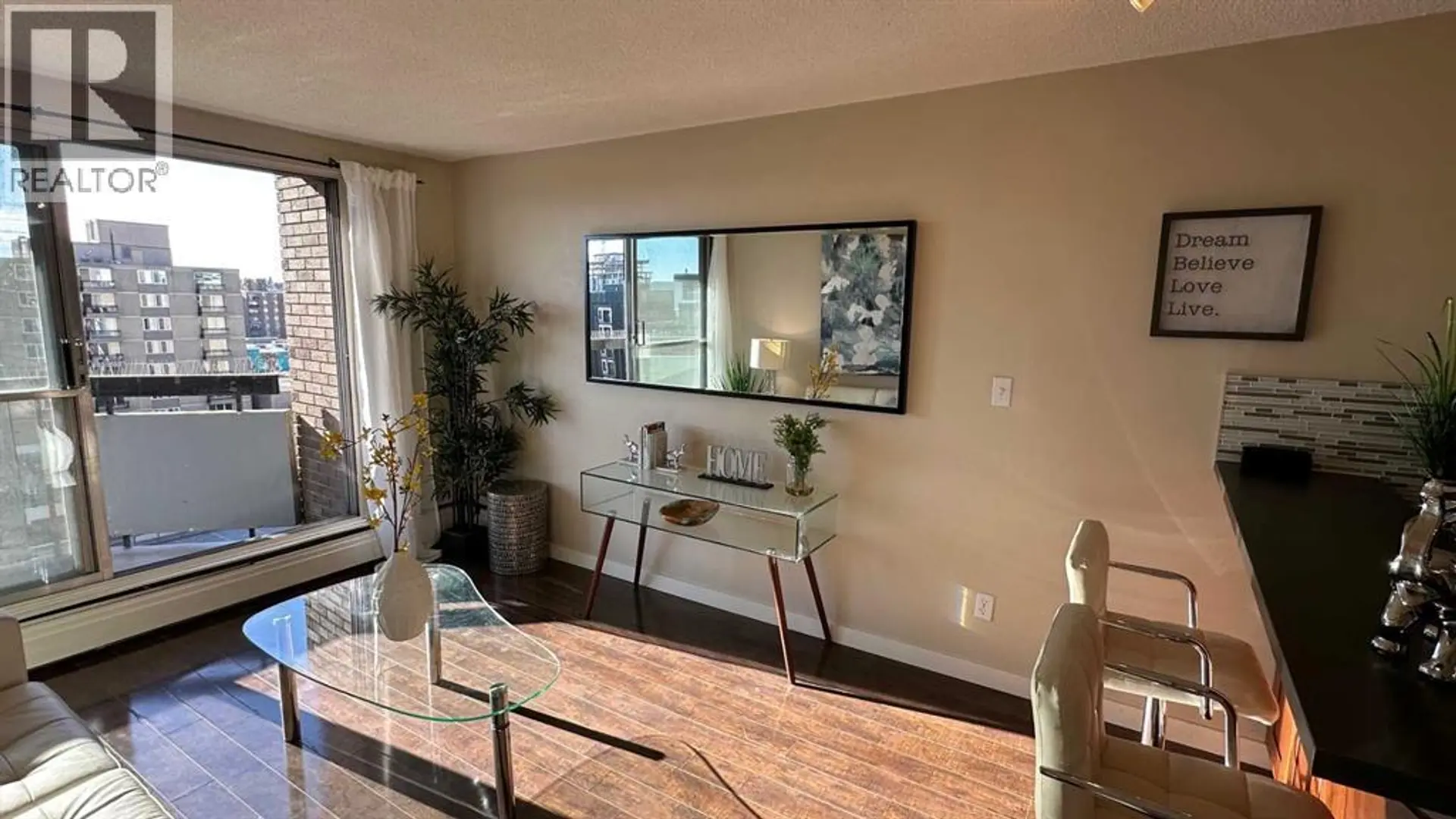 #511 340 14 AVENUE SW - Image 4