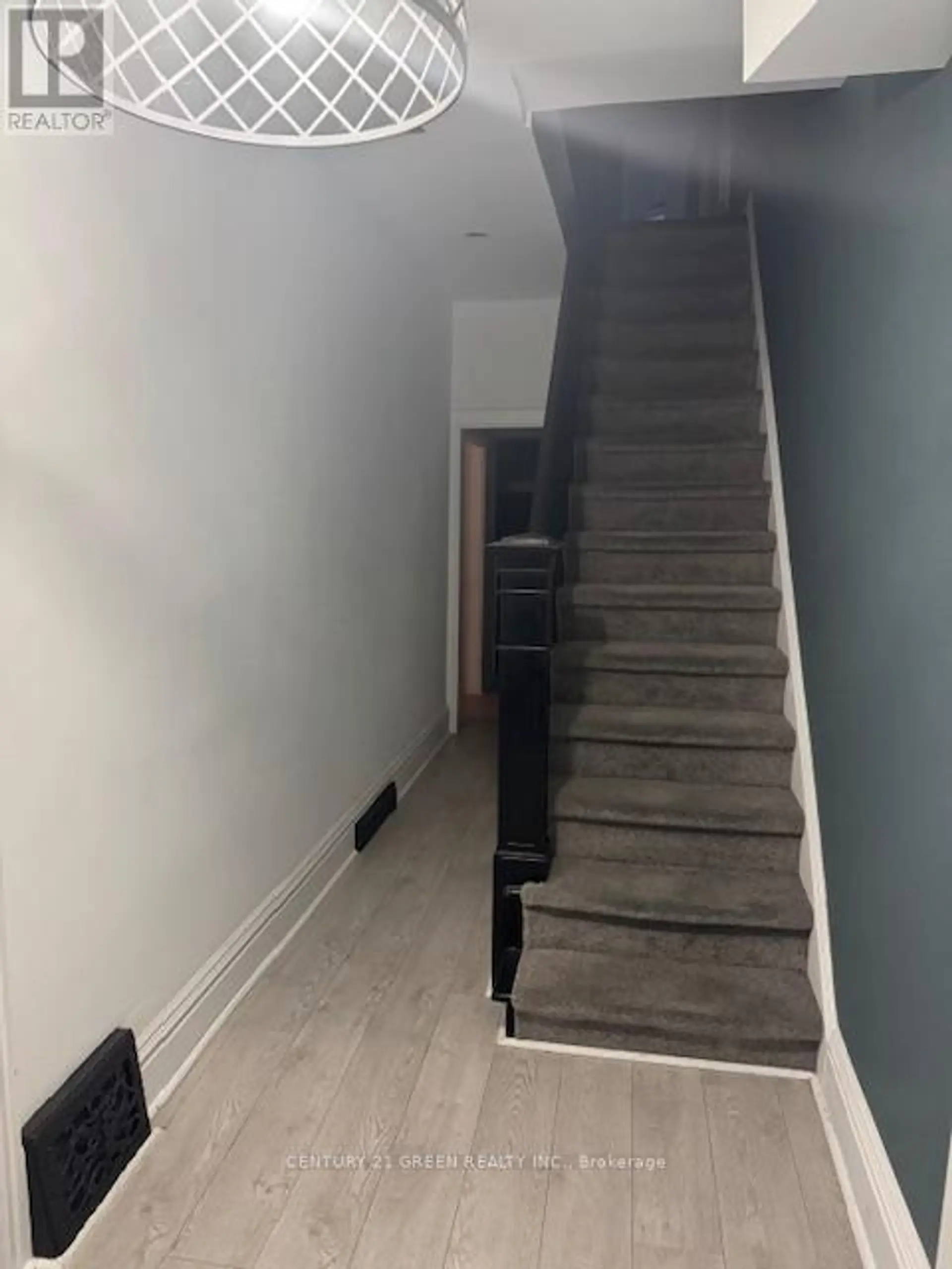 37 GLADSTONE AVENUE - Image 3