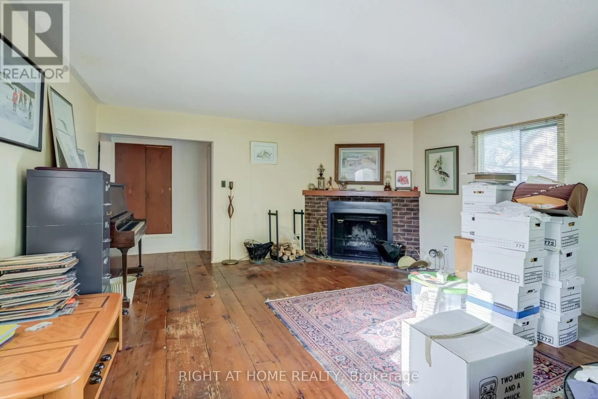 315 MAIN STREET N - Image 14