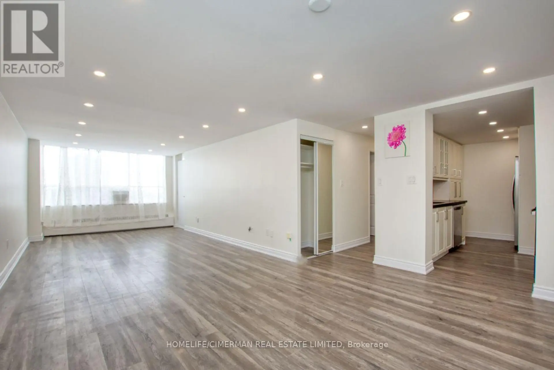 #1511 320 DIXON ROAD - Image 3