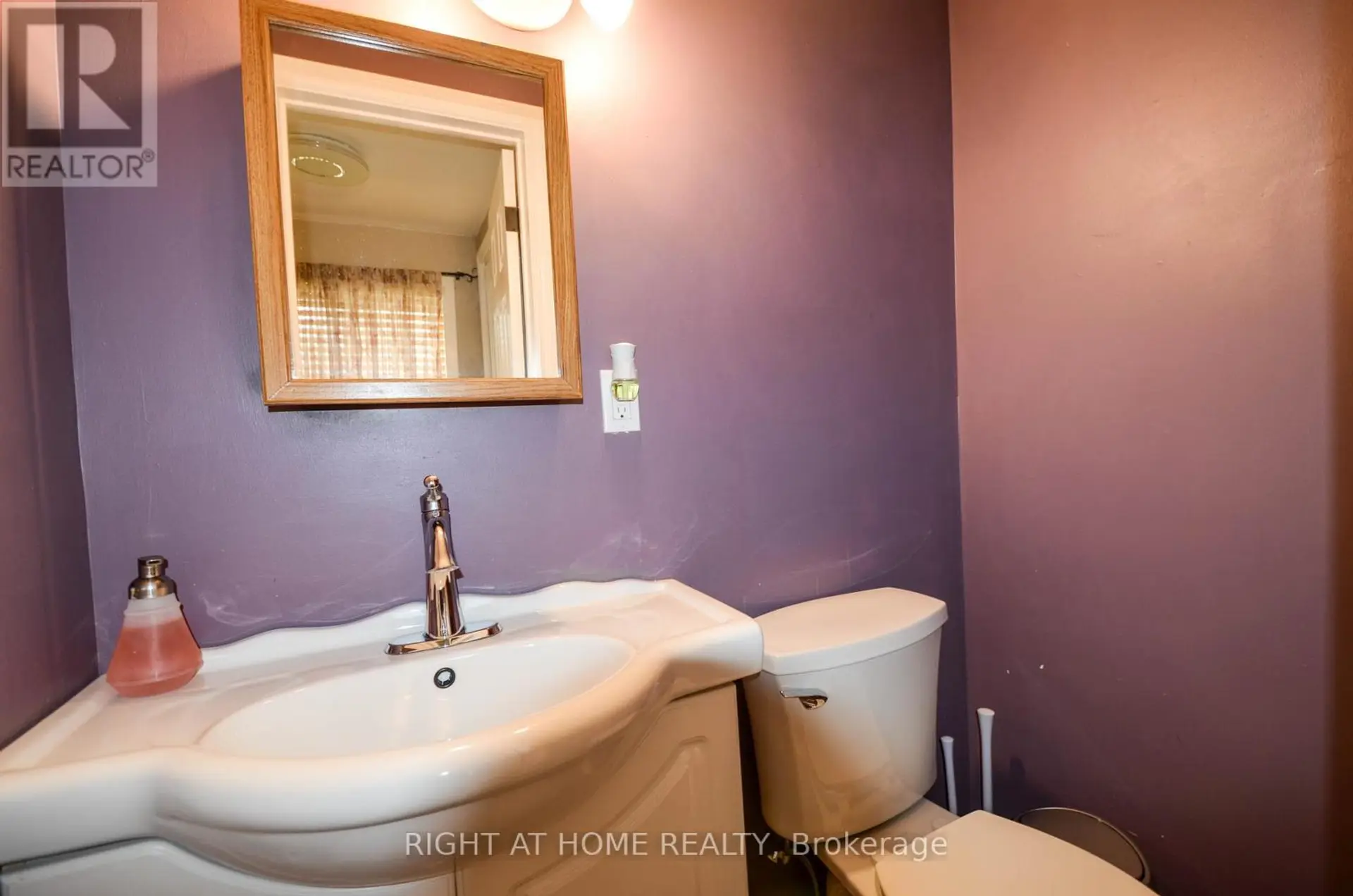 49 WINFIELD DRIVE - Image 9