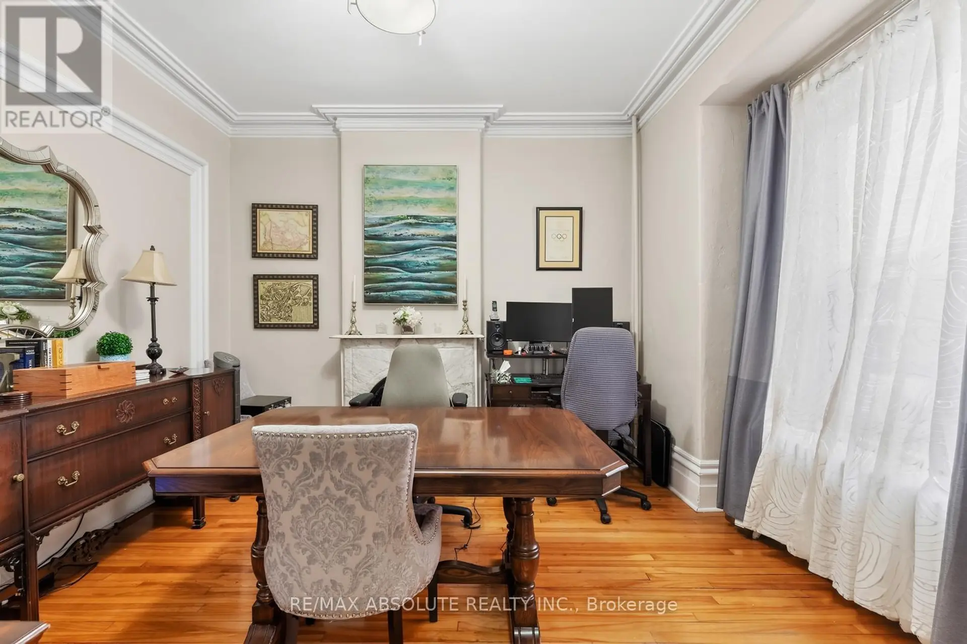 231 BELL STREET N - Image 12