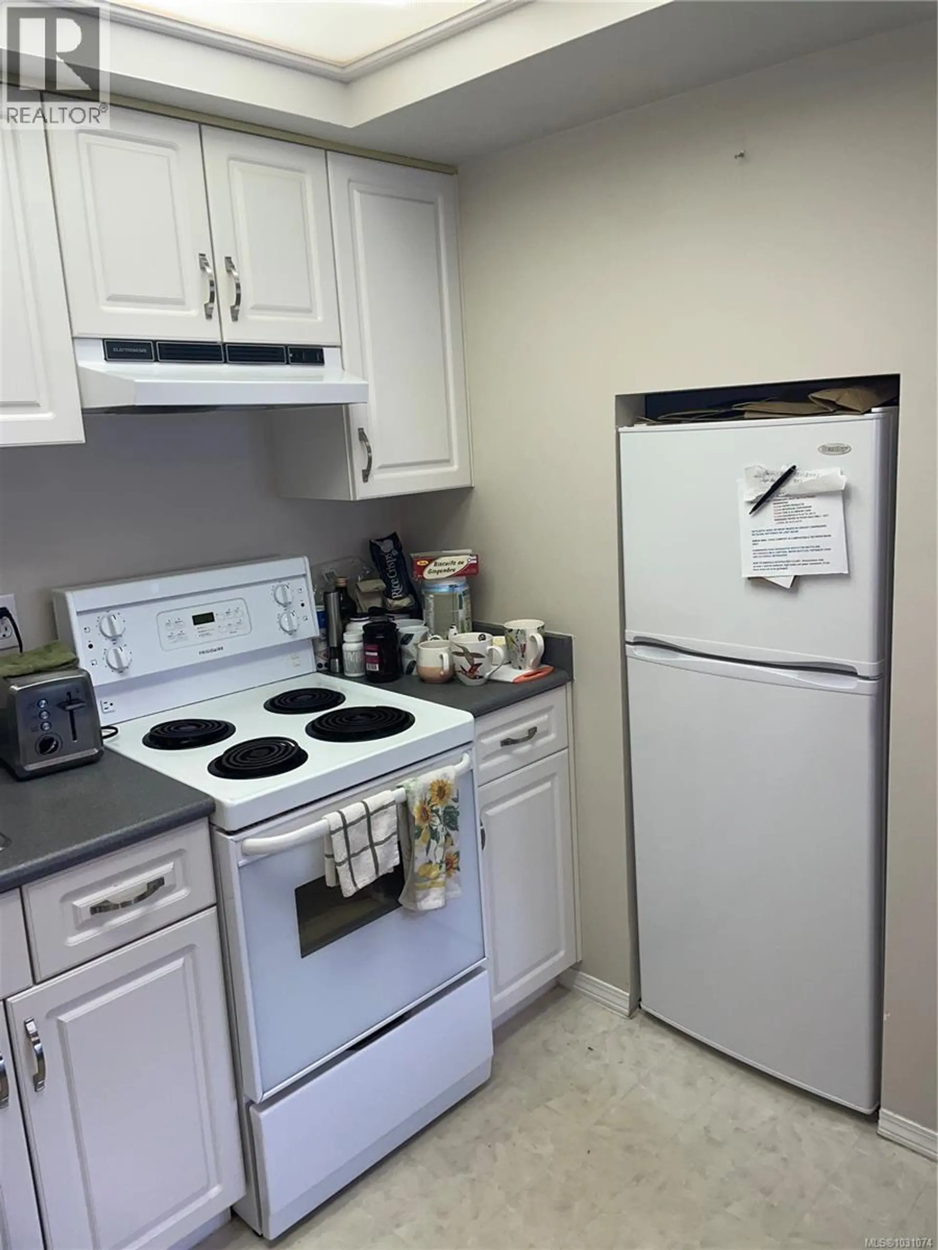 Property at #204 264 MCVICKERS ST, Parksville, BC