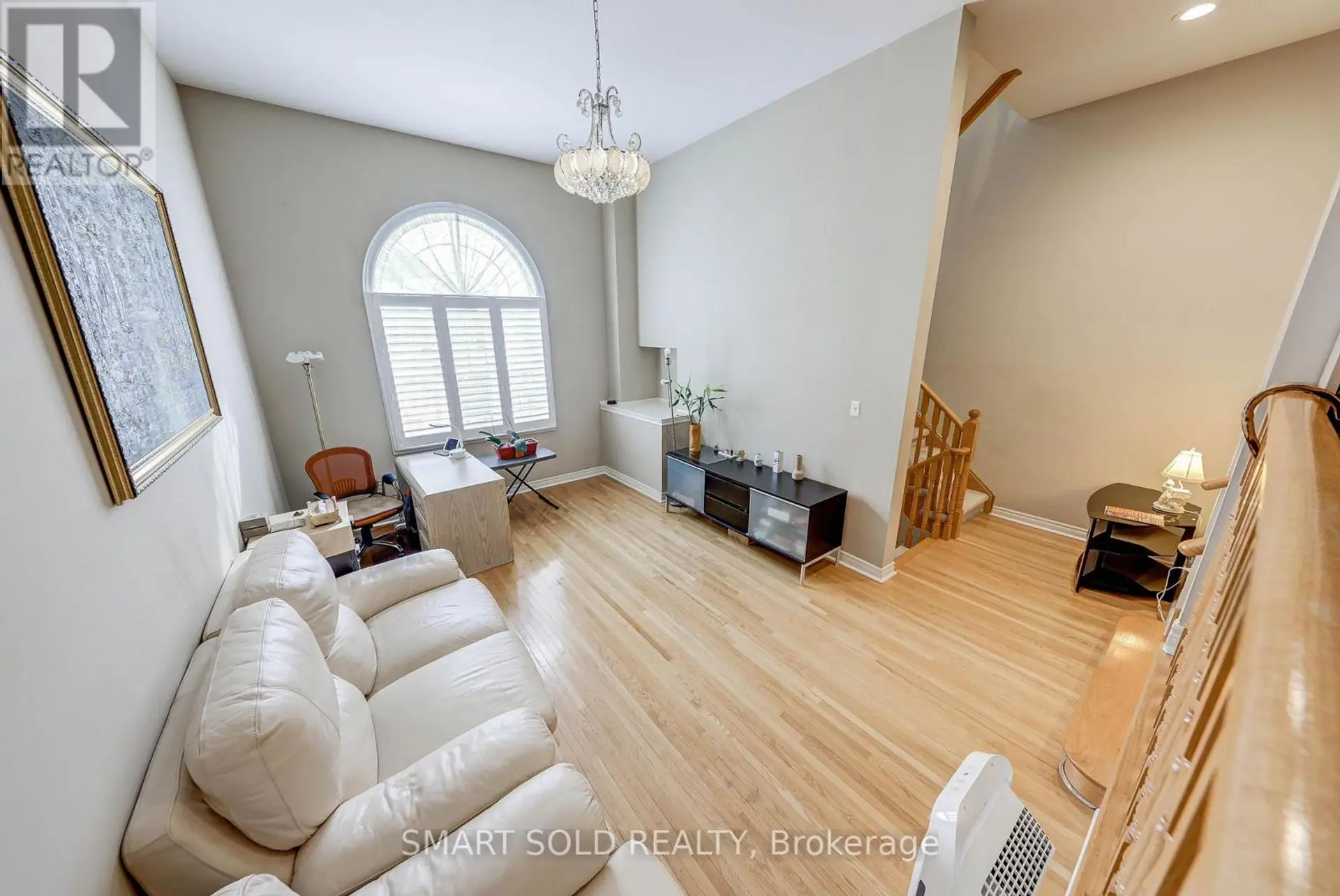 #84 190 HARDING BOULEVARD W - Image 11