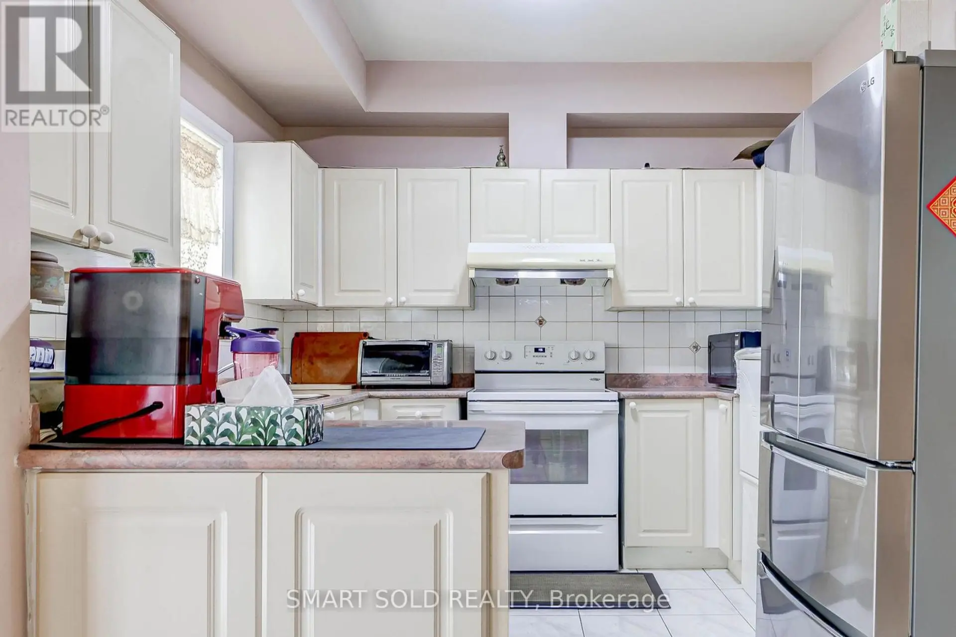#84 190 HARDING BOULEVARD W - Image 8