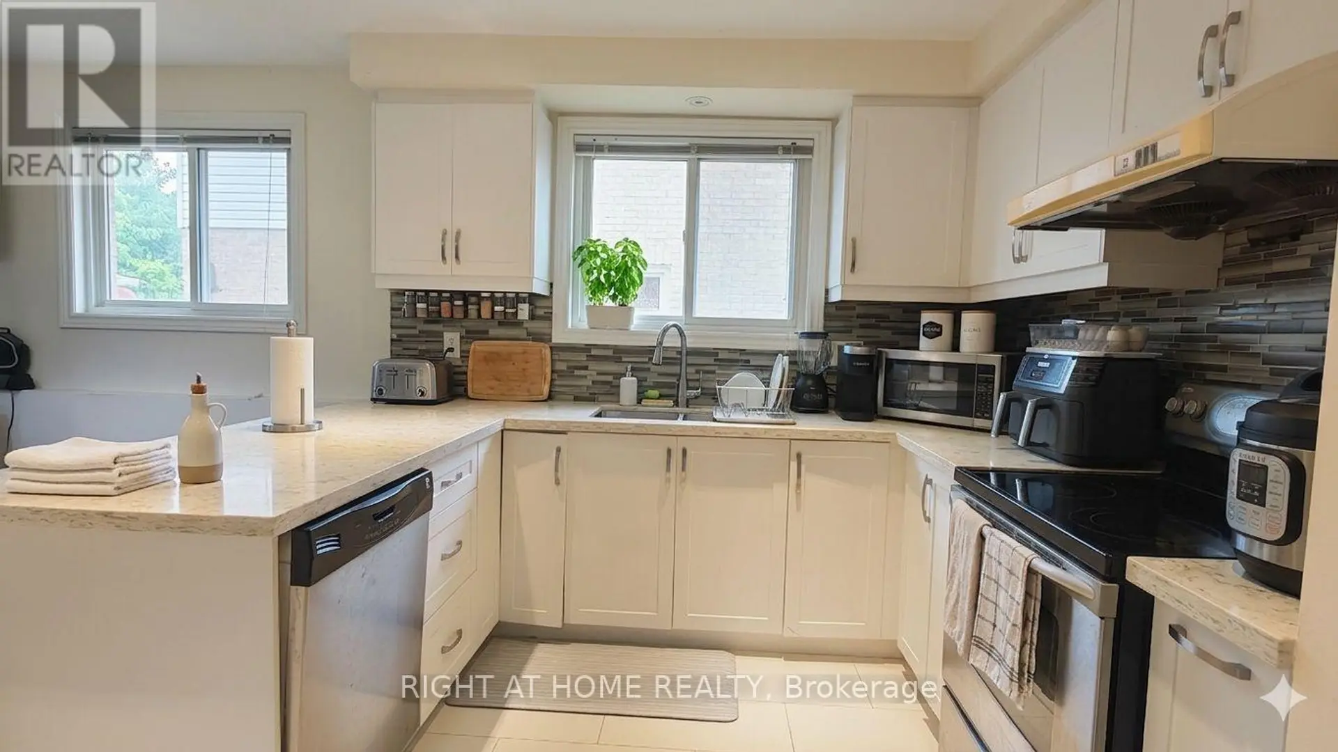 81 HEASLIP TERRACE - Image 3