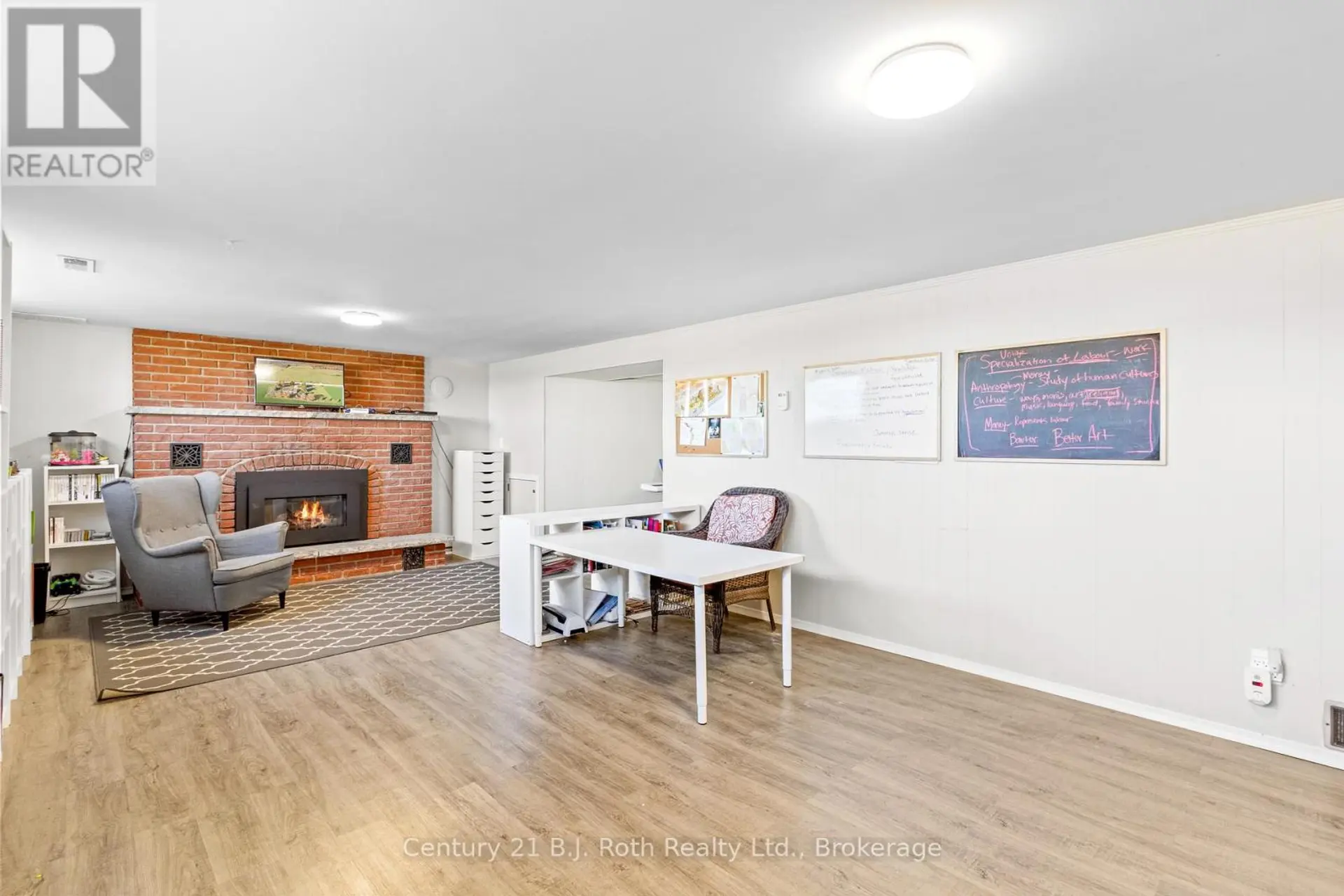 21388 GREY RD 16 - Image 13