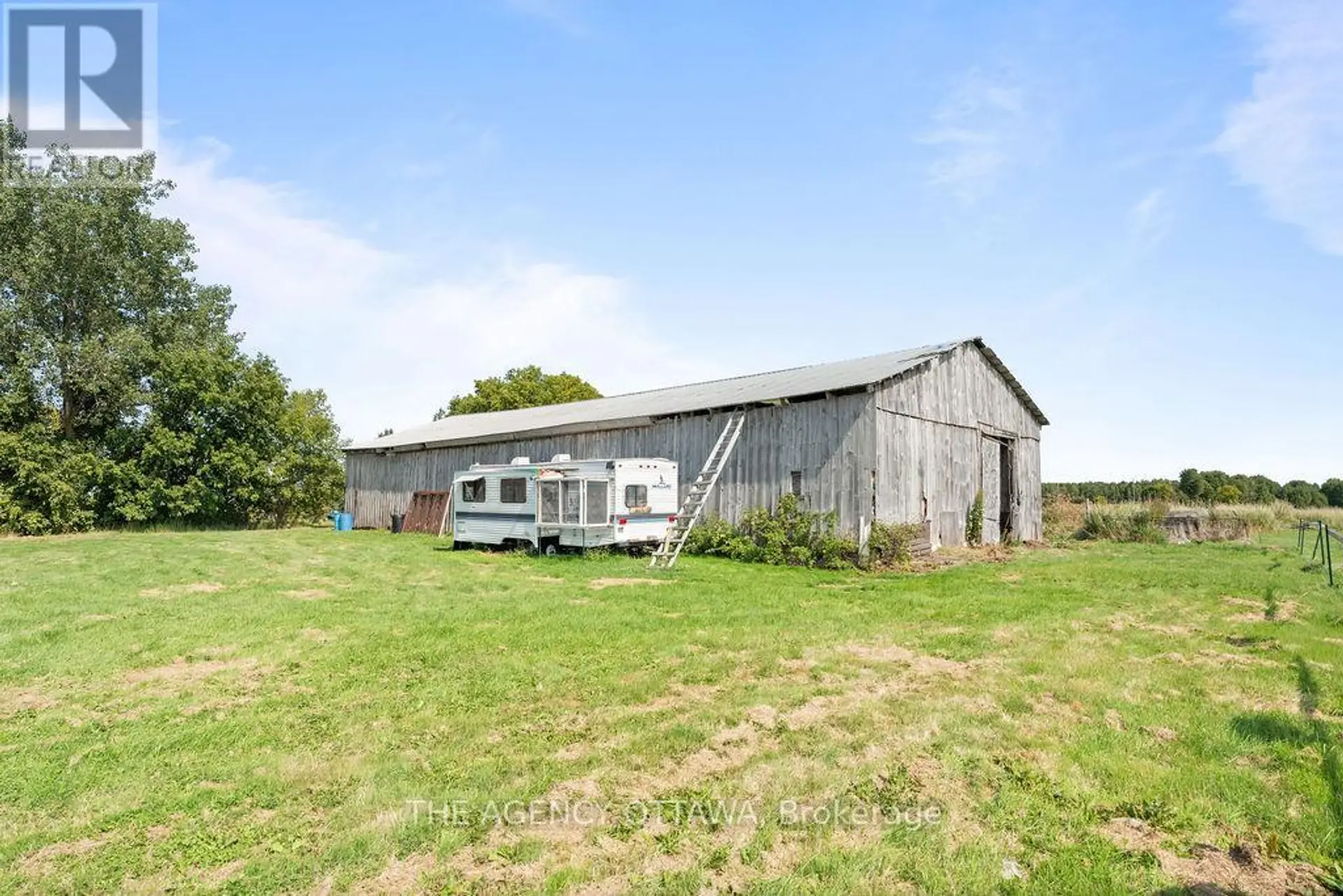 9420 PARKWAY ROAD - Image 17