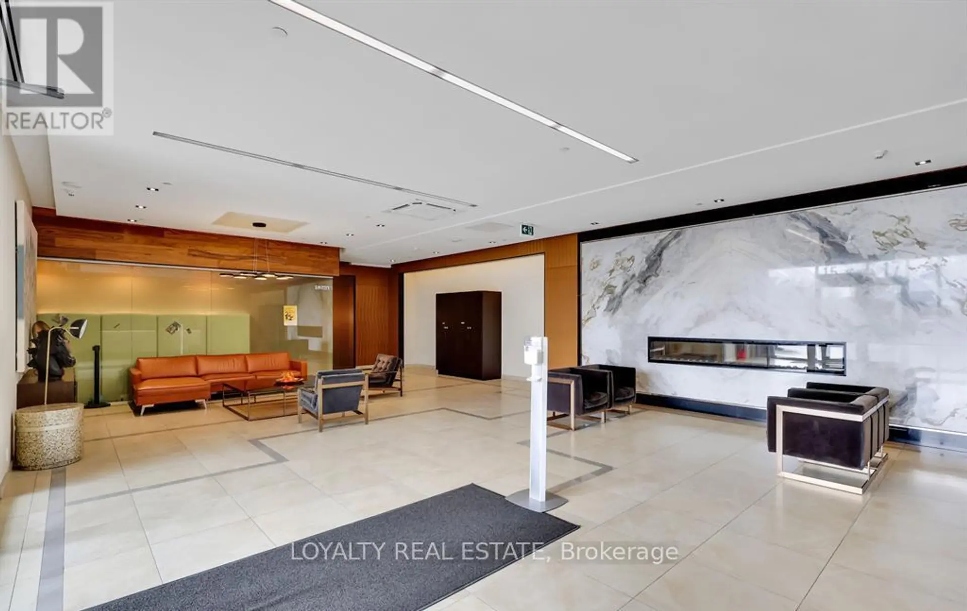 #901 17 ZORRA STREET - Image 3
