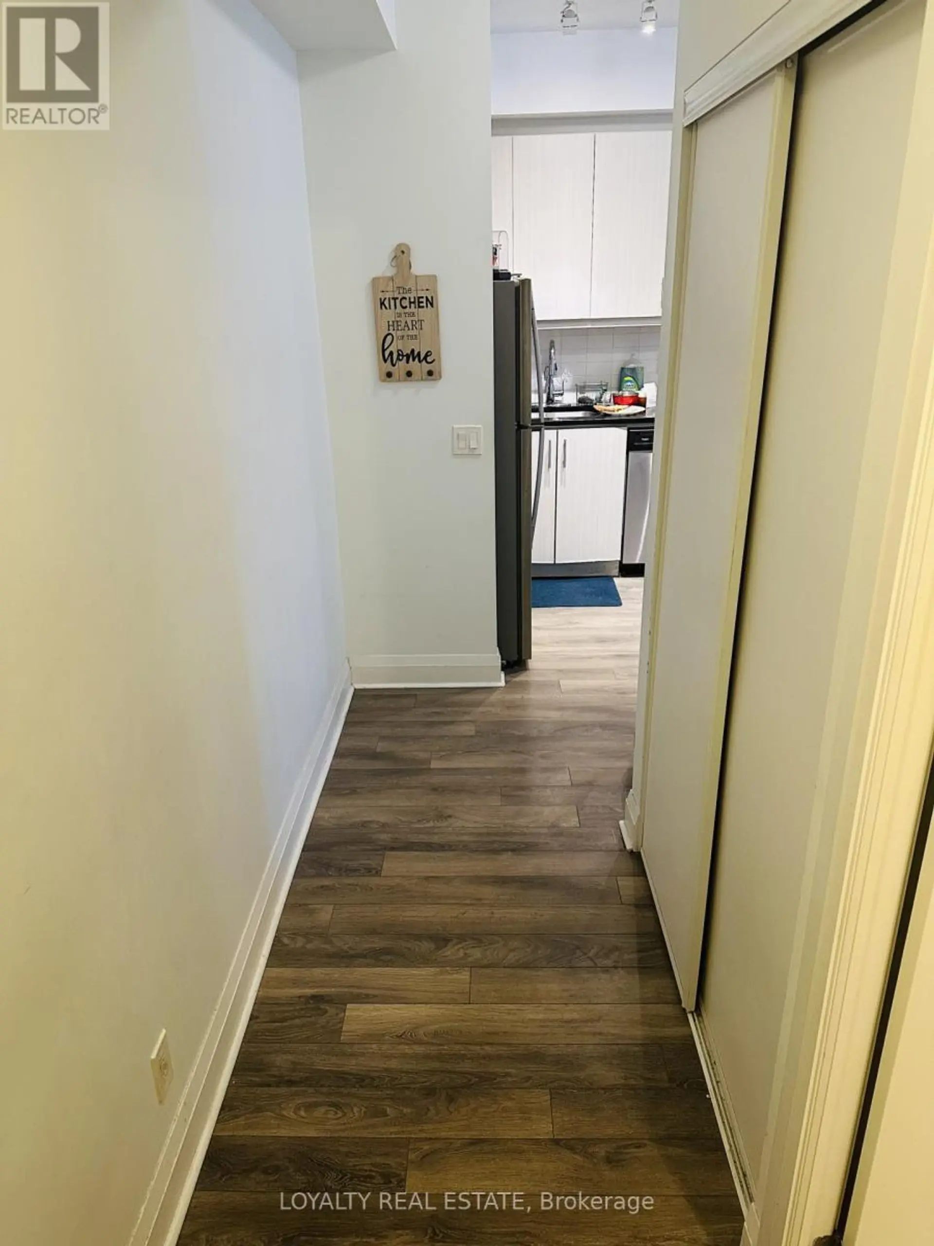 #901 17 ZORRA STREET - Image 5
