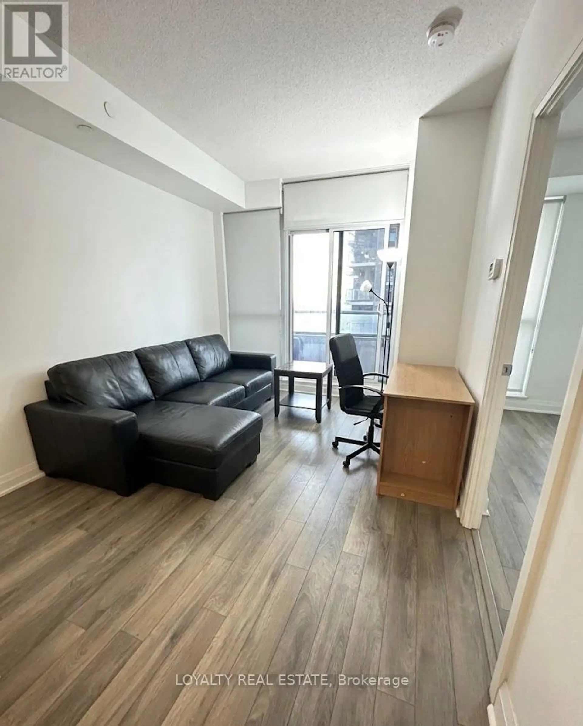 #901 17 ZORRA STREET - Image 6