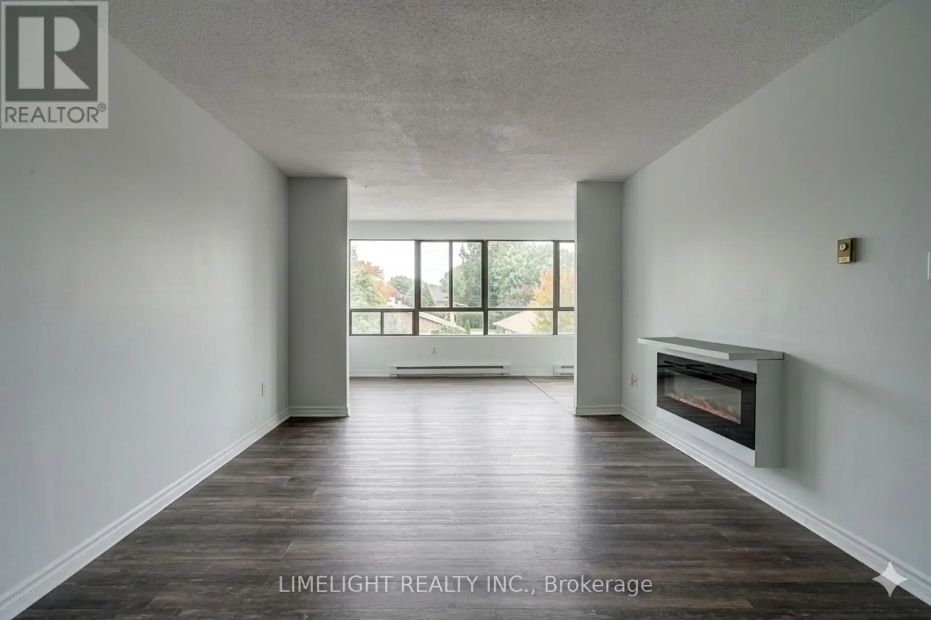 #308 135 BASE LINE ROAD W - Image 3