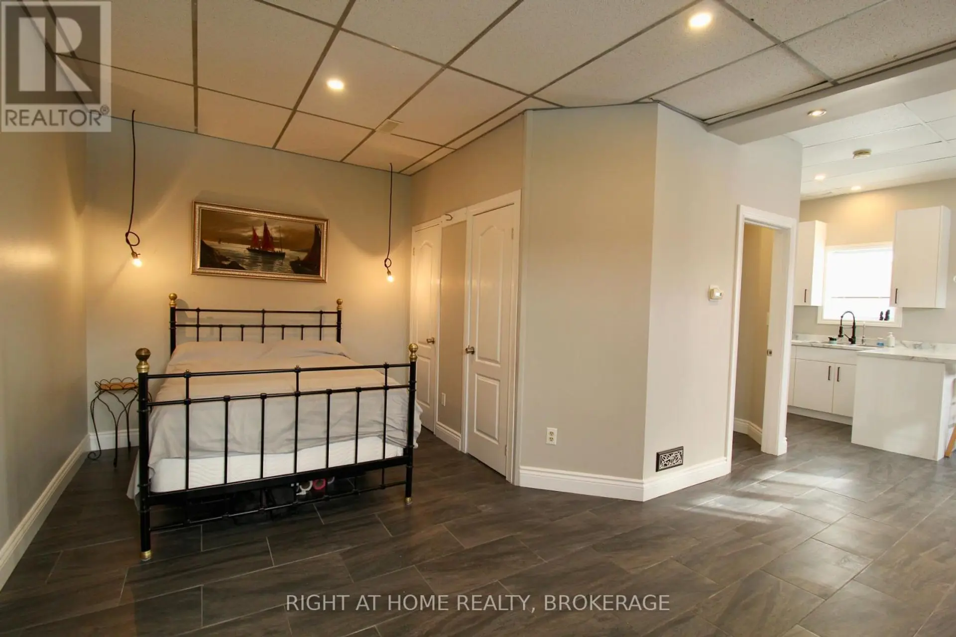 7 BEECH STREET - Image 5