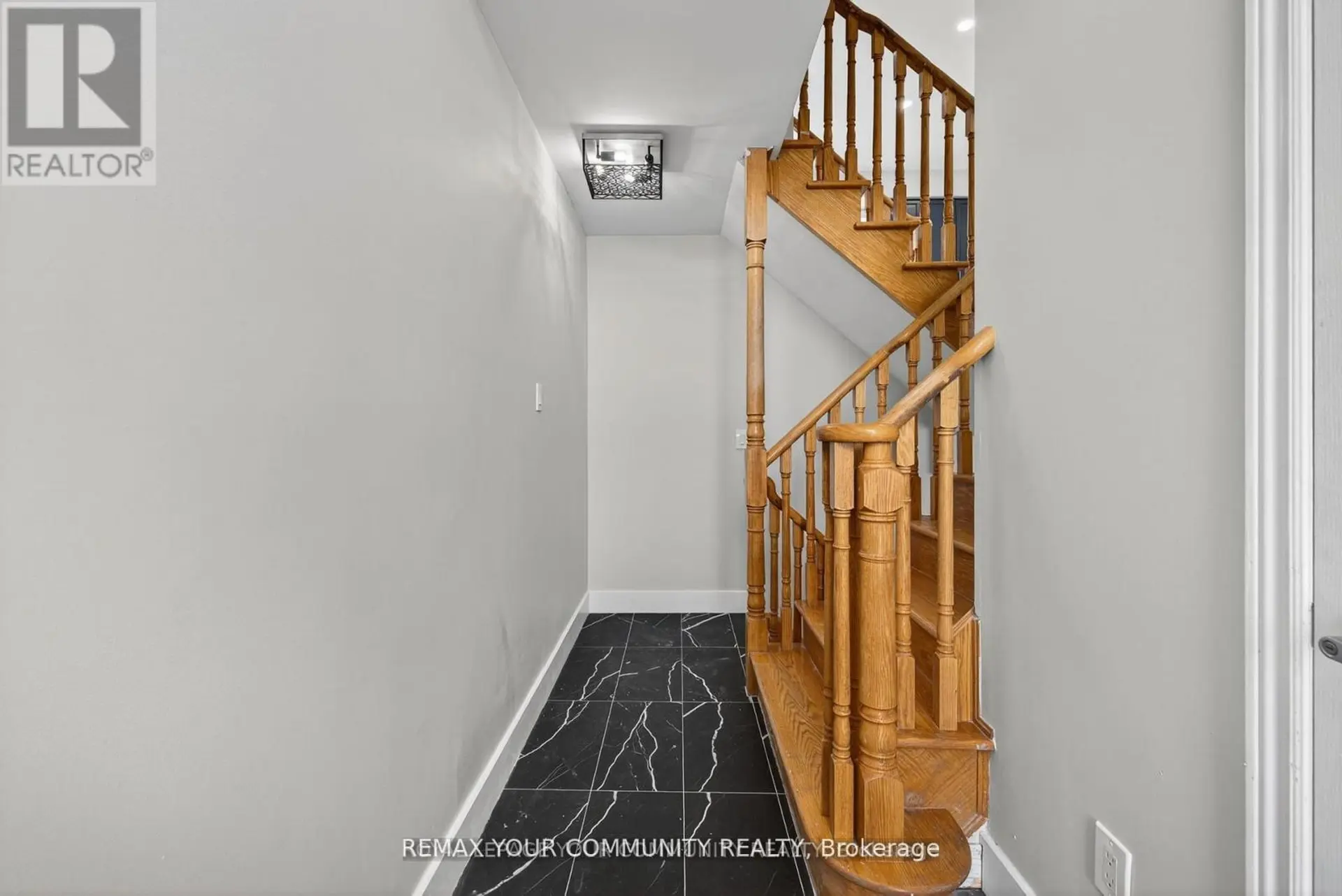 193 ZOKOL DRIVE - Image 2
