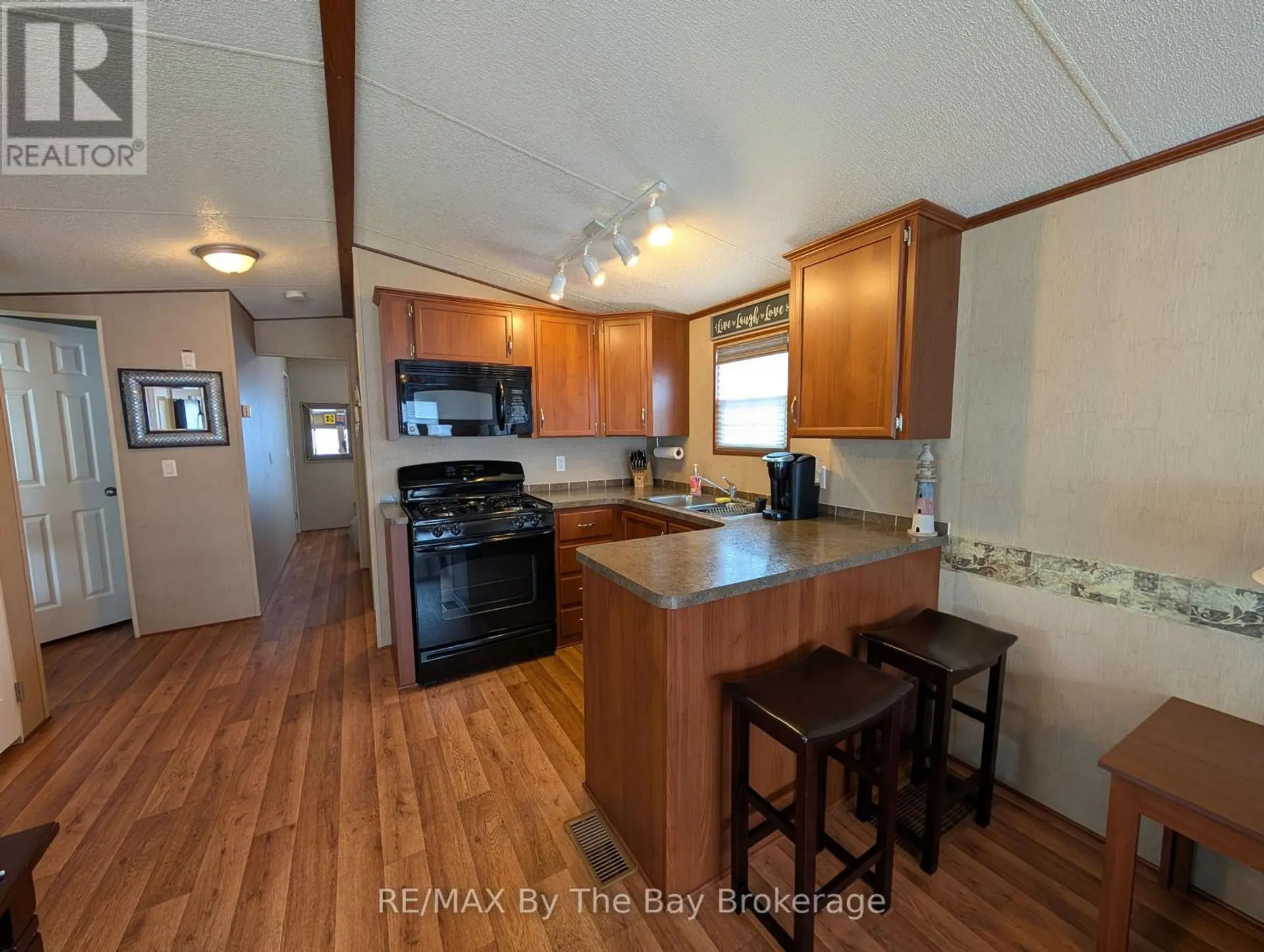 2 WHITE PINES TRAIL - Image 9