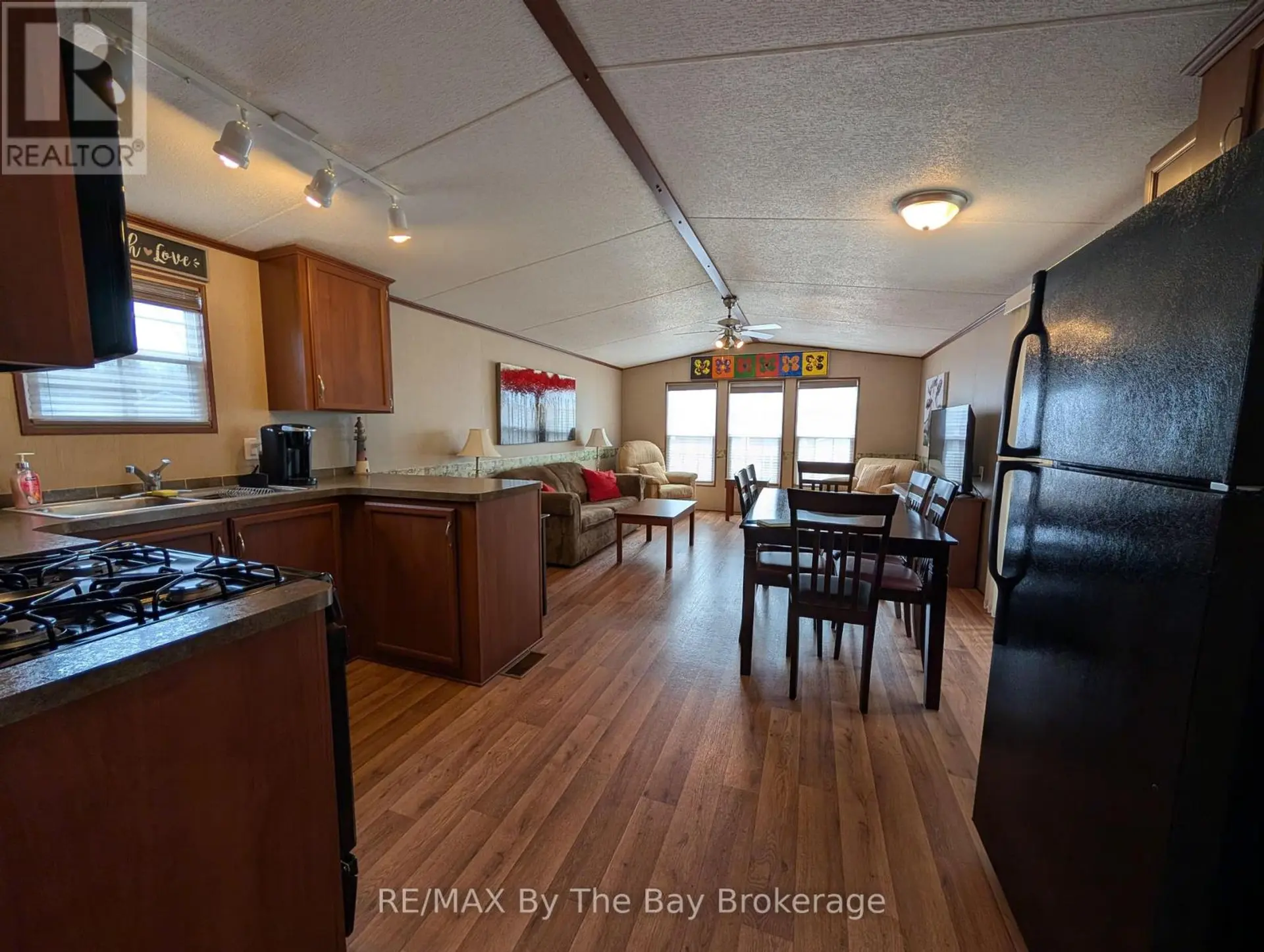 2 WHITE PINES TRAIL - Image 6