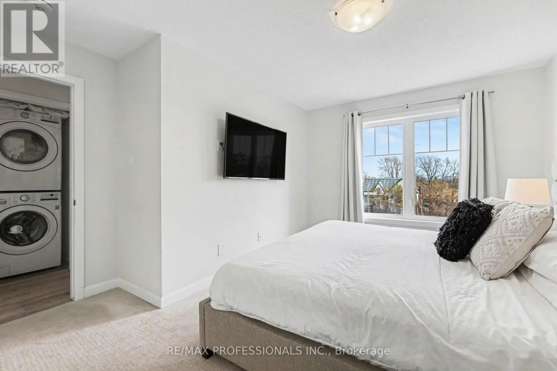 919 LIXNAW COURT - Image 11