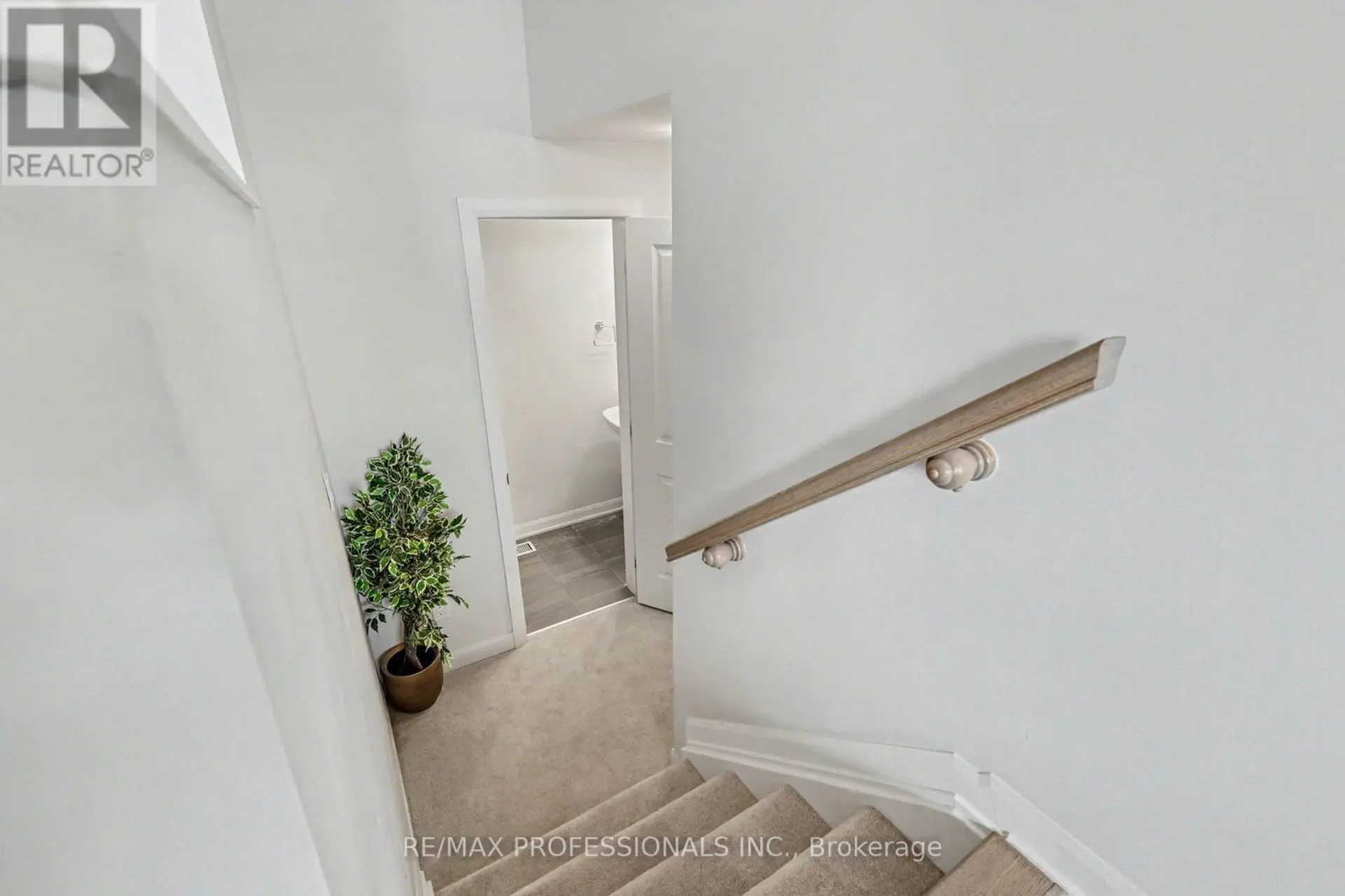 919 LIXNAW COURT - Image 17