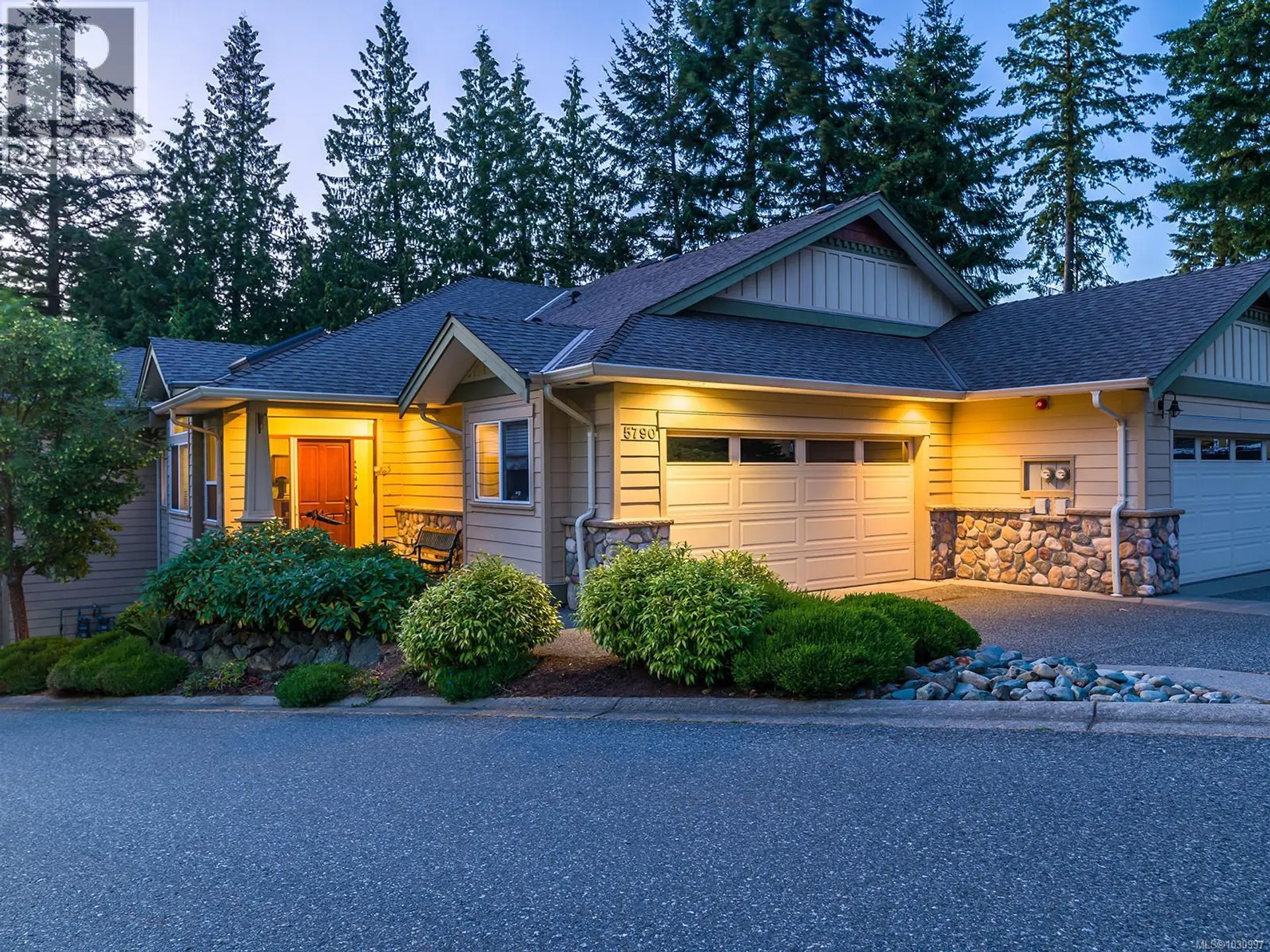 Property at 5790 Garnet Pl, Nanaimo, BC