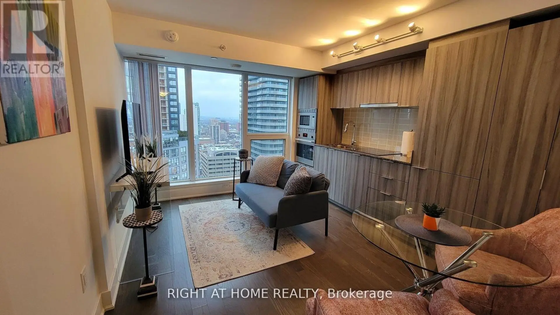 #2404 955 BAY STREET - Image 8
