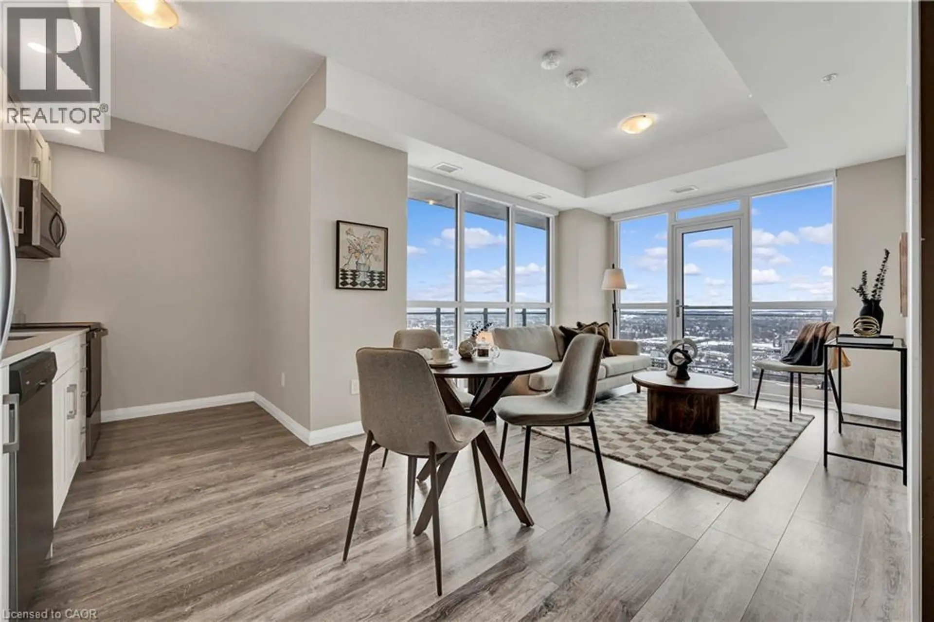 #2705 60 CHARLES STREET - Image 3