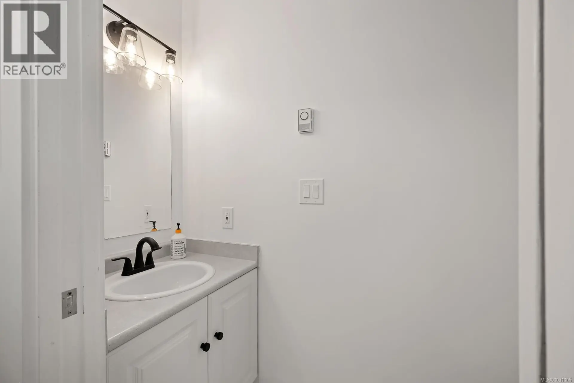 Property at #9 2625 MUIR RD, Courtenay, BC