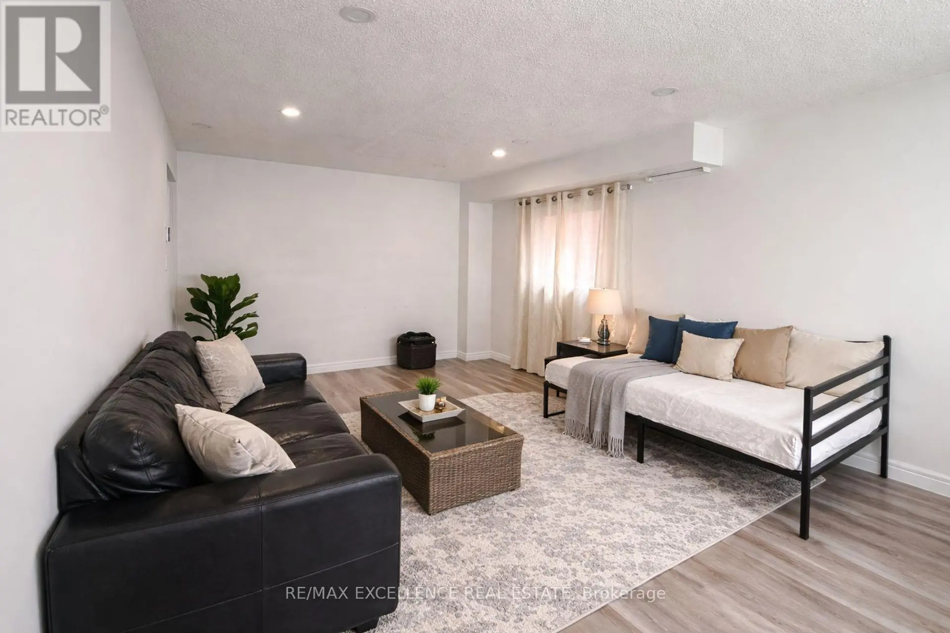 68 ALABASTER DRIVE - Image 2