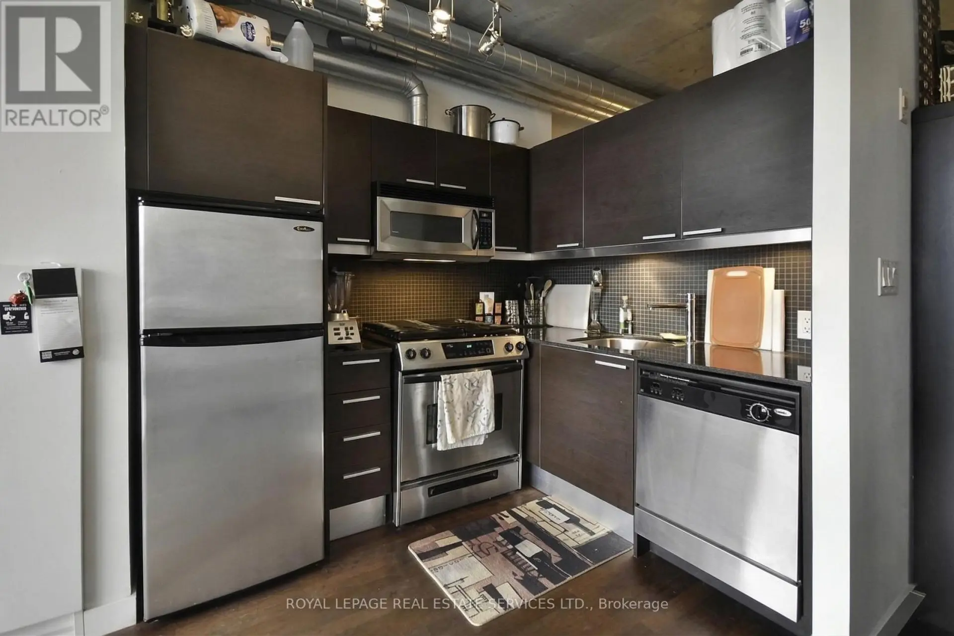 #804 169 JOHN STREET - Image 8