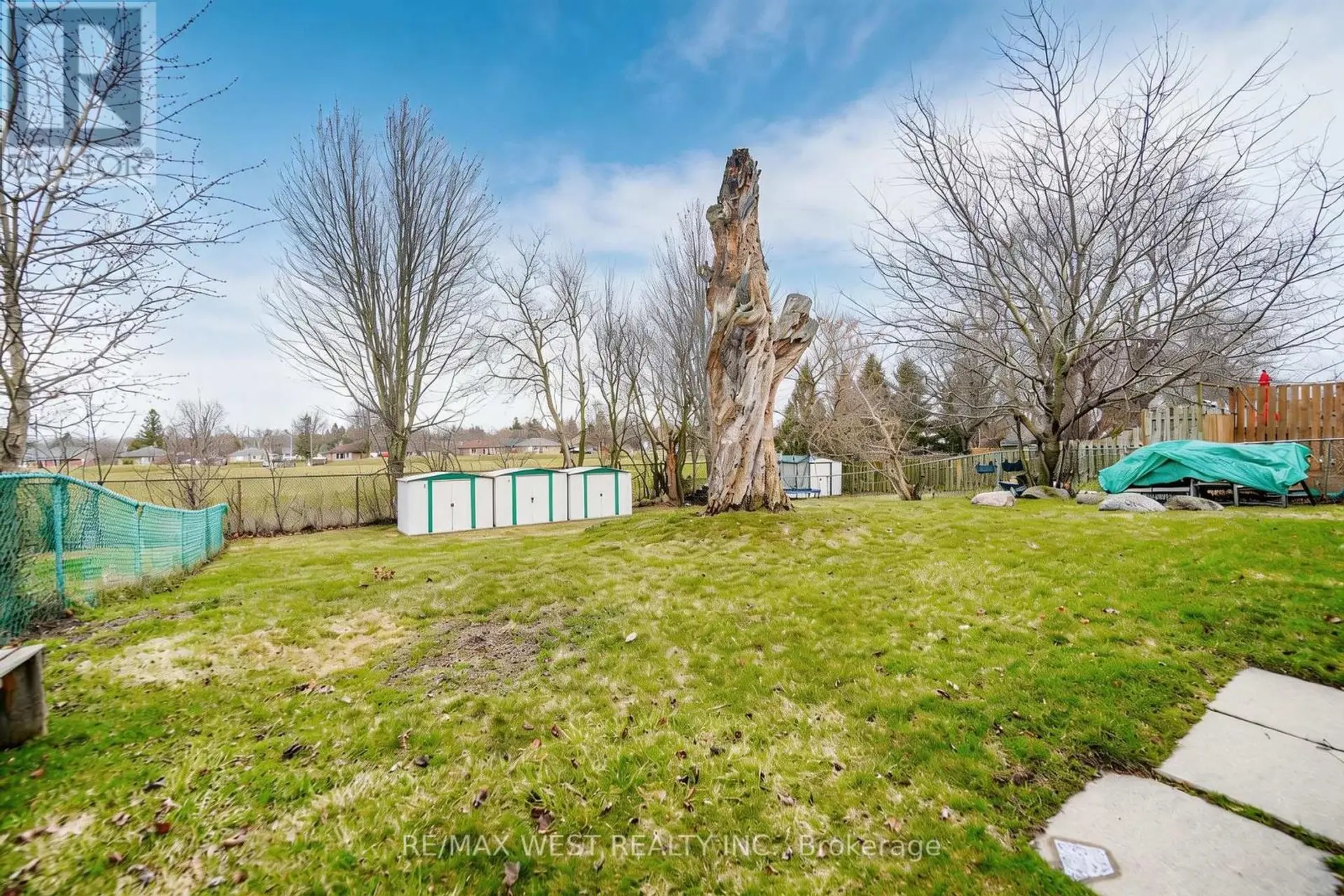 361 DWIGHT AVENUE - Image 13